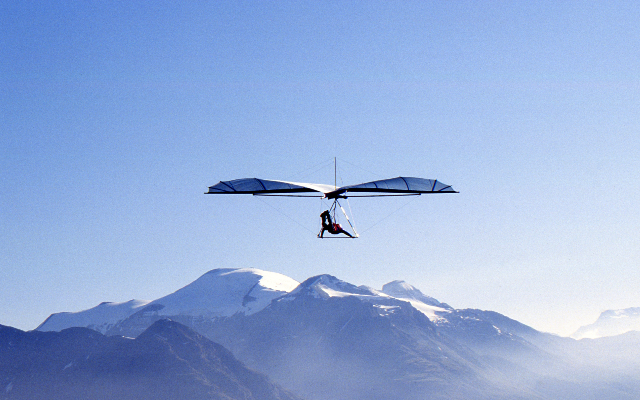 Hang gliding wallpapers, Thrilling flight experiences, High-altitude adventures, Incredible panoramas, 2560x1600 HD Desktop