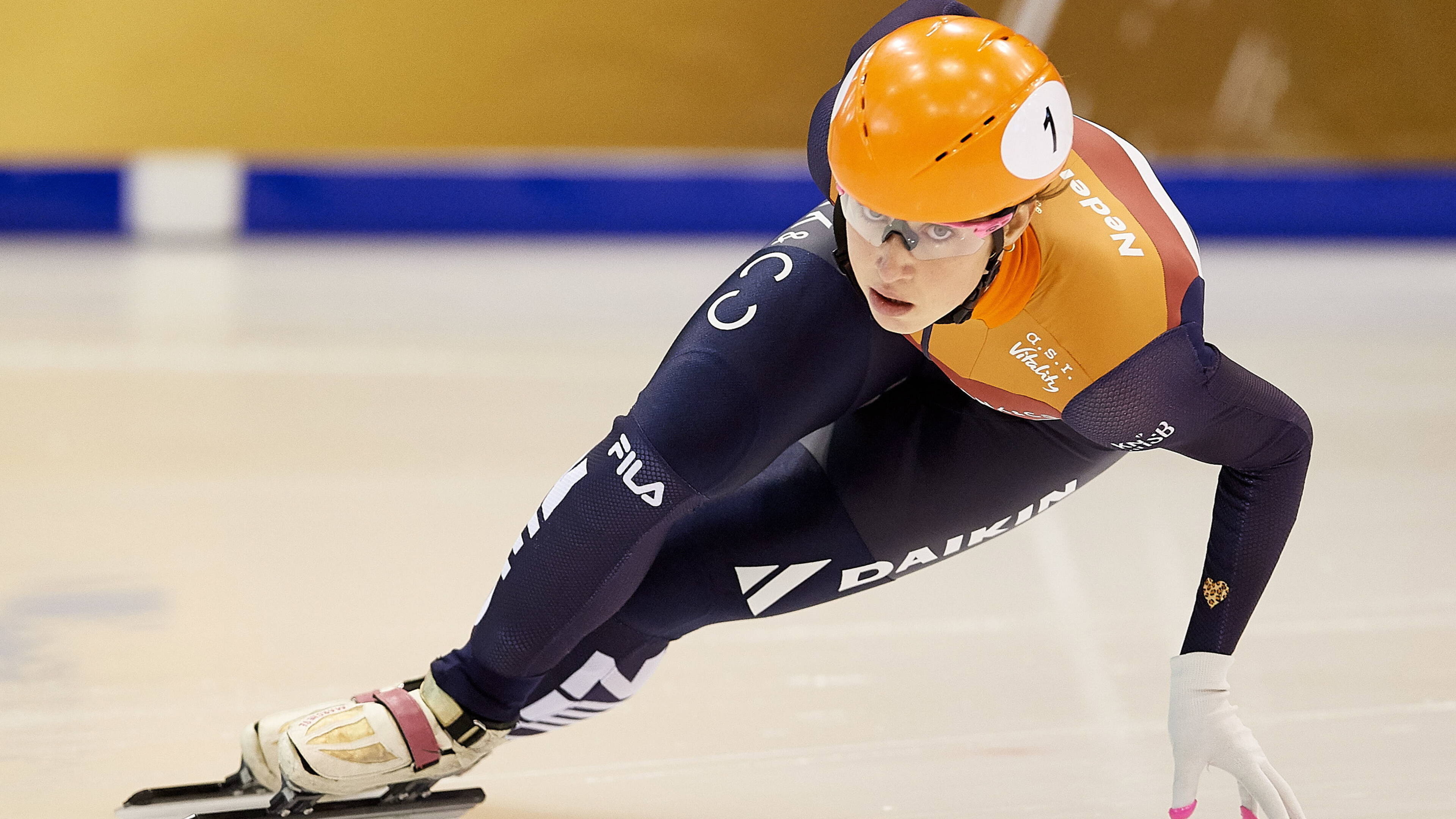 Suzanne Schulting, Shorttrack champion, Golden medals, 500 meter, 3840x2160 4K Desktop