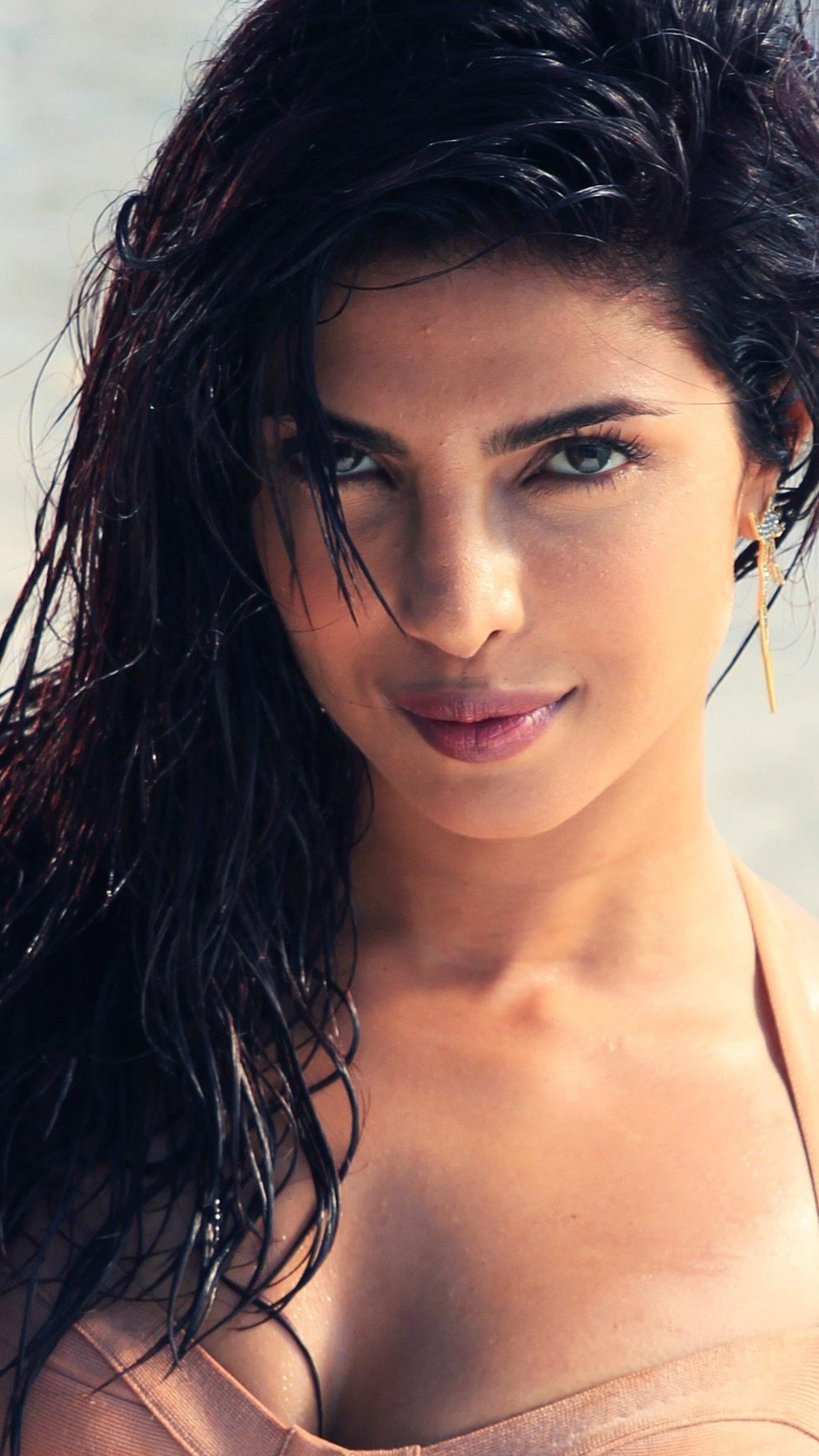 Priyanka Chopra, Exotic song, Sensuous moves, Musical talent, 2160x3840 4K Phone