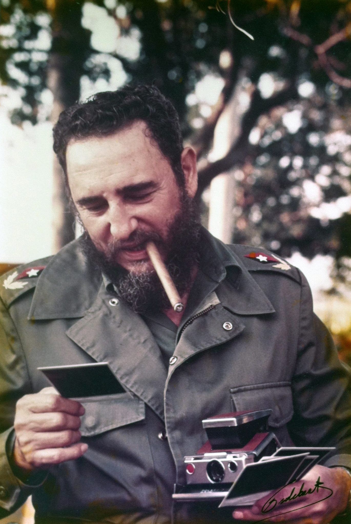 Fidel Castro, Cuban revolution, Castro brothers, Che Guevara, 1370x2050 HD Phone