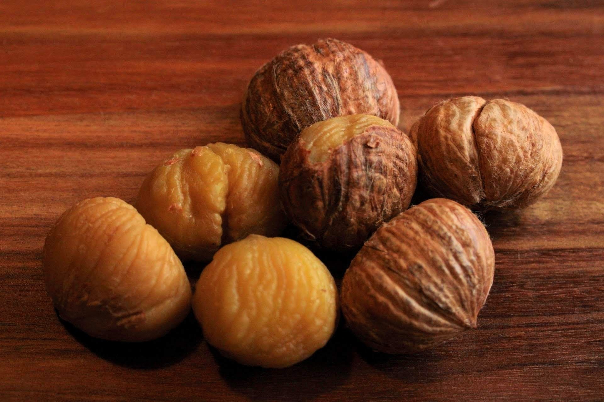 Chestnut flour, Animal feed, Farming ingredient, Sustainable farming, 1920x1280 HD Desktop