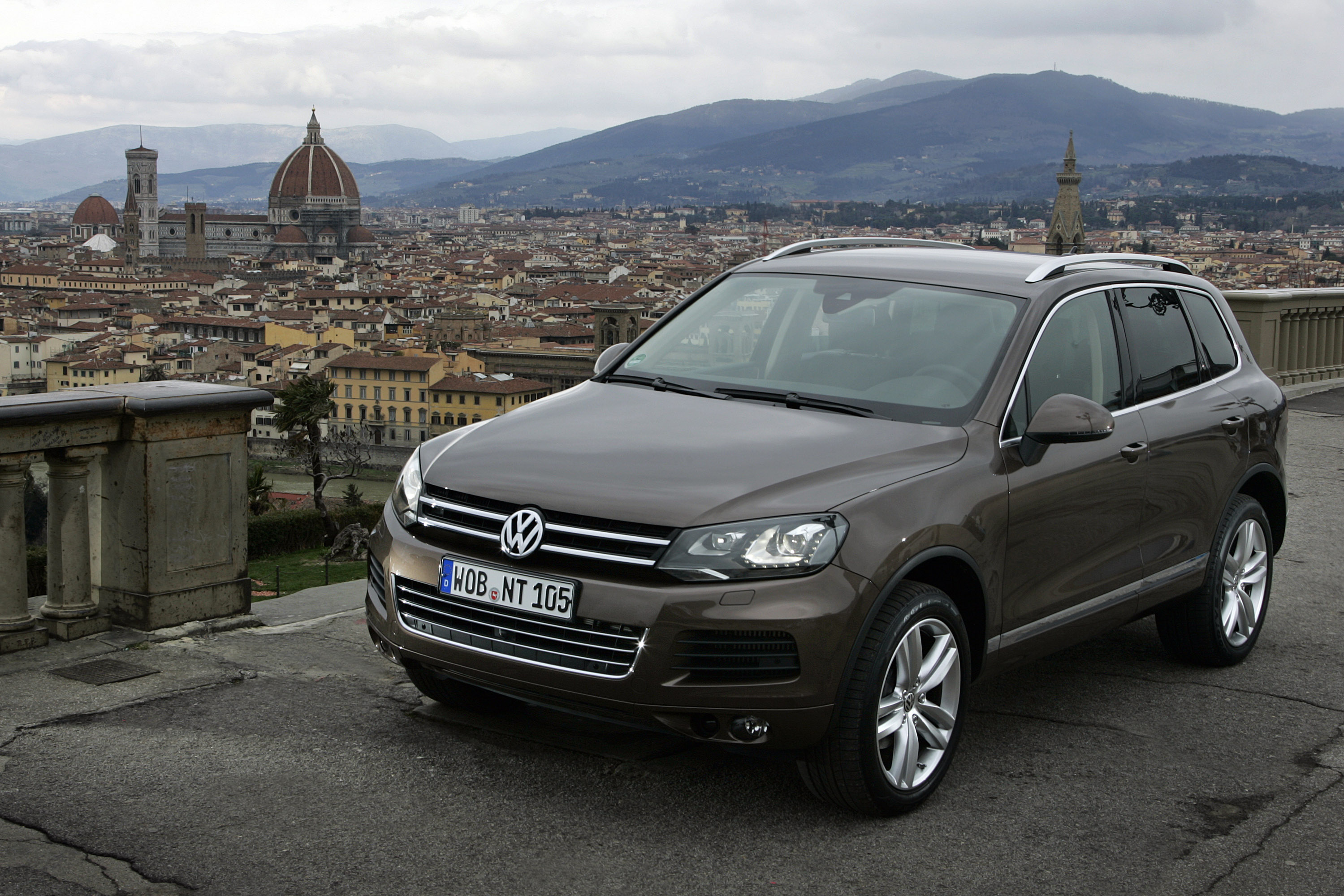 2011 Model, Volkswagen Touareg Wallpaper, 3000x2000 HD Desktop