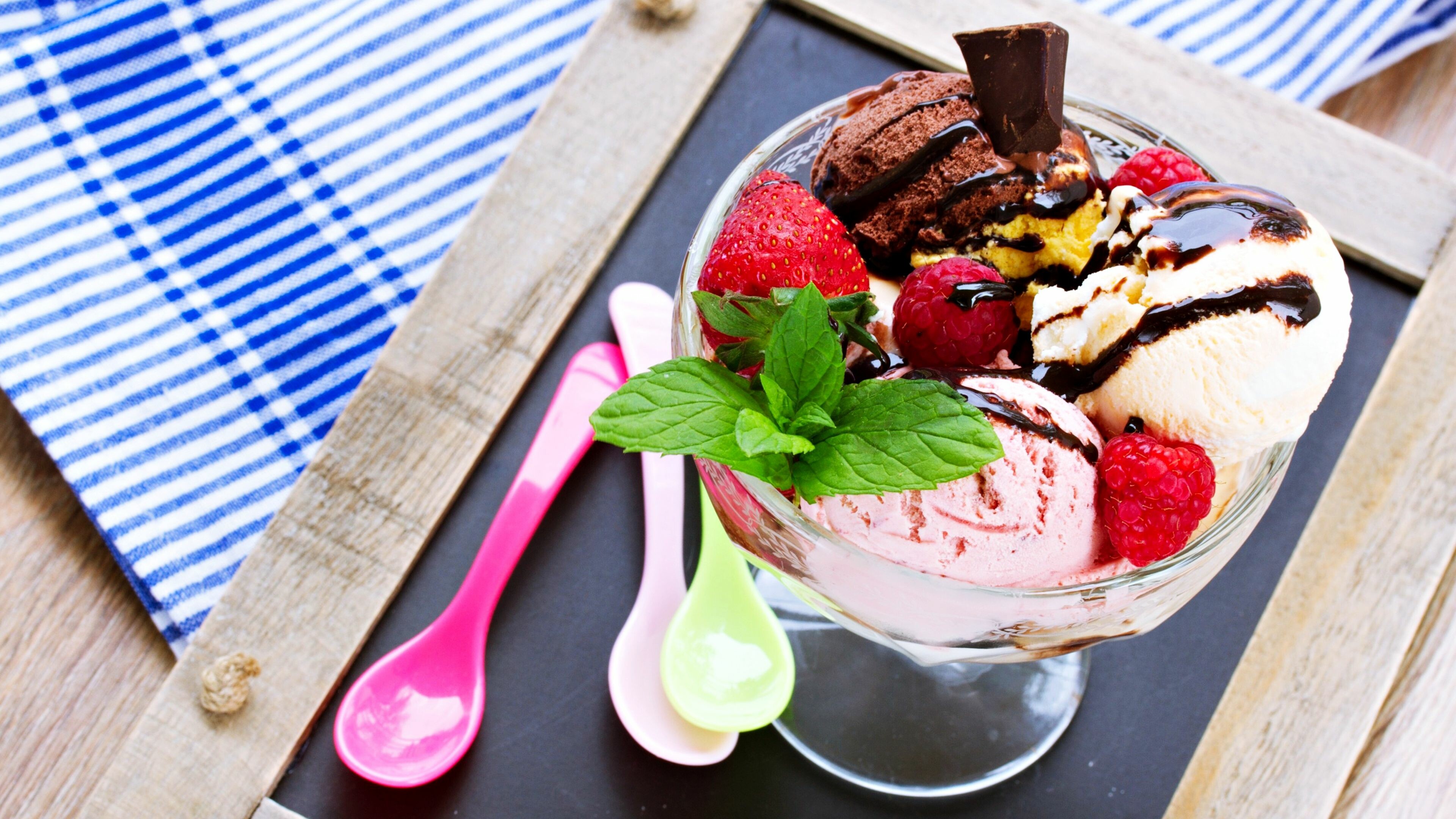 HD ice cream wallpapers, Free download, Refreshing dessert, Delicious temptation, 3840x2160 4K Desktop