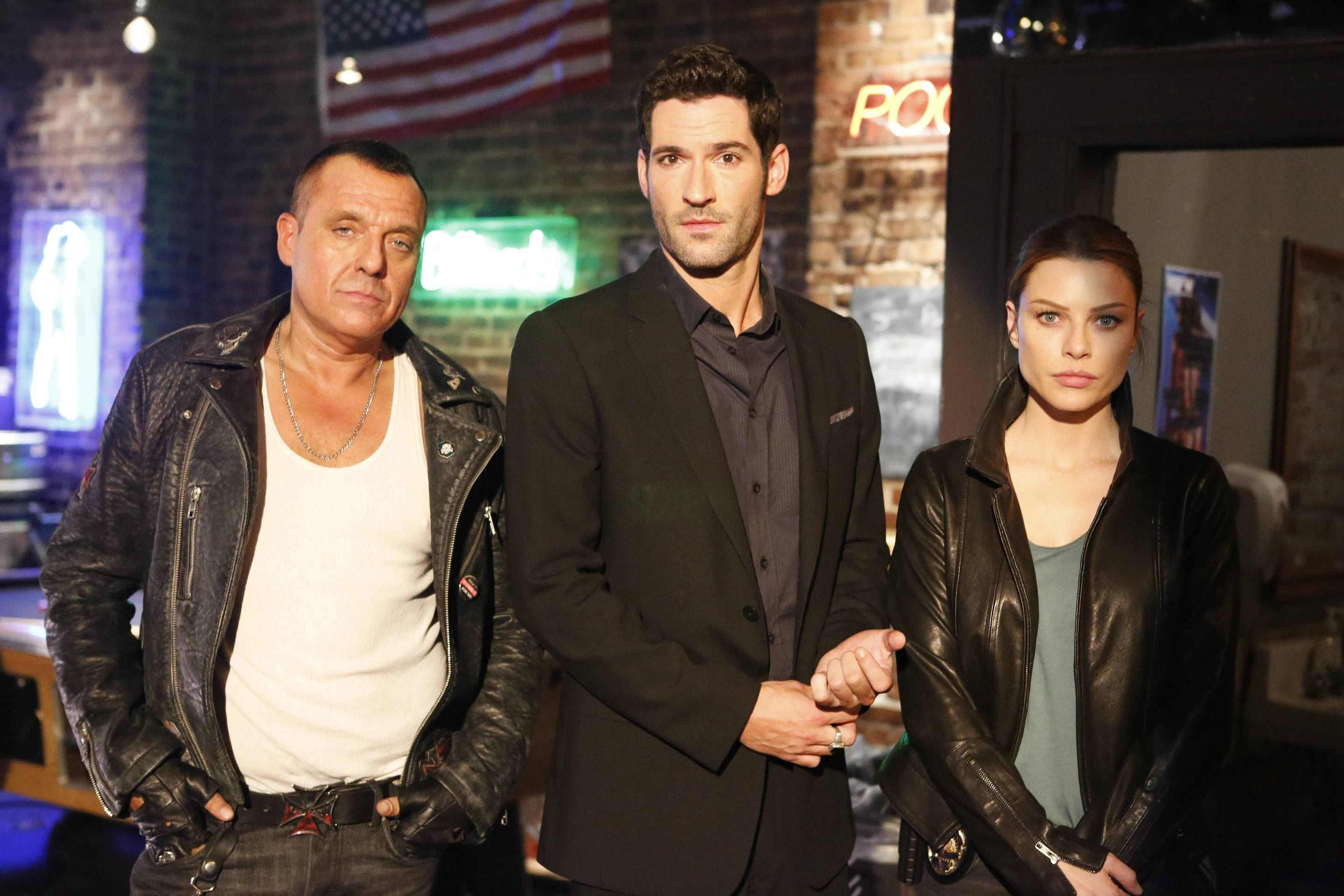 Tom Sizemore, Lauren German, and Tom Ellis, Lucifer Wallpaper, 2880x1920 HD Desktop