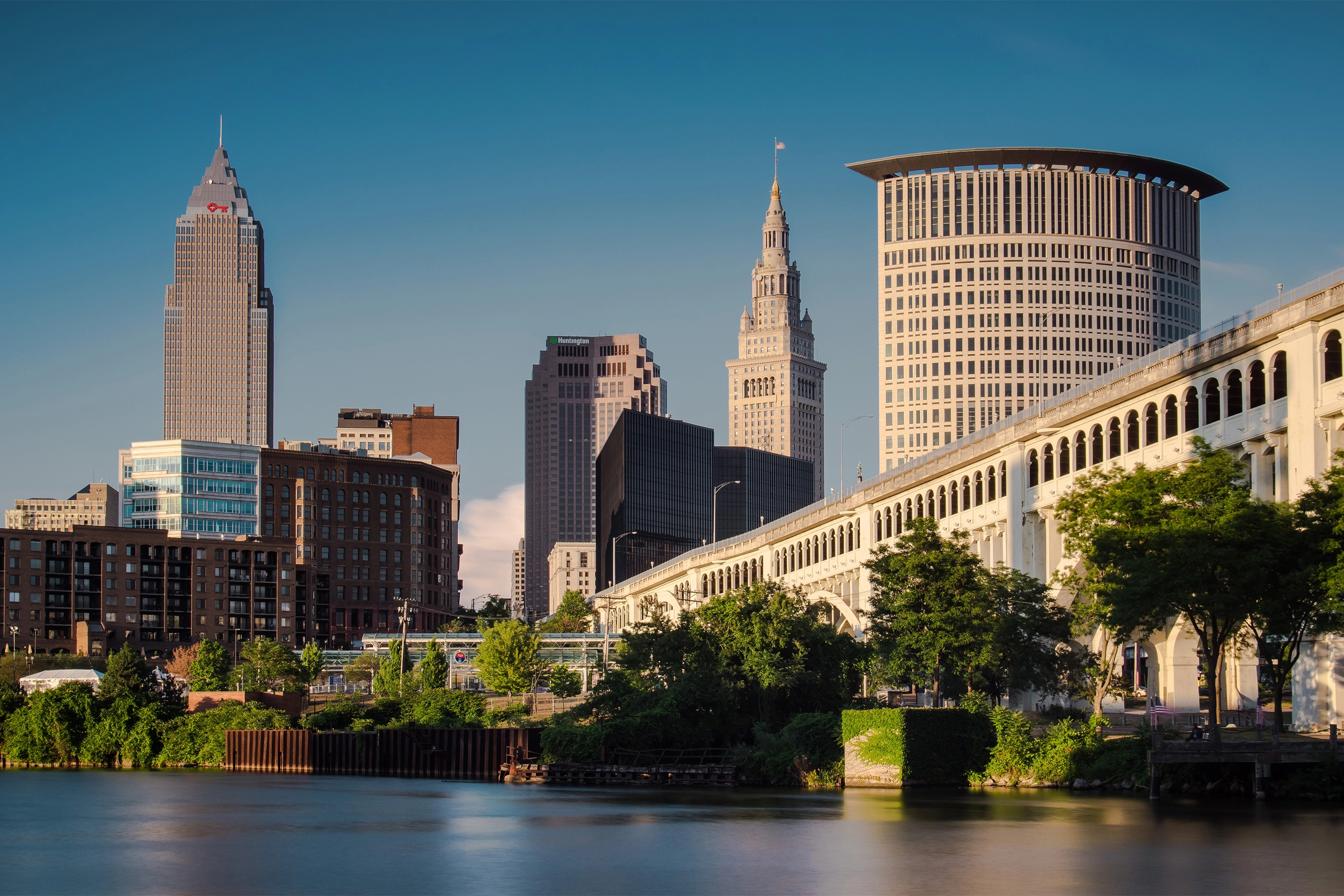 Cuyahoga River, Cleveland Wallpaper, 2880x1920 HD Desktop