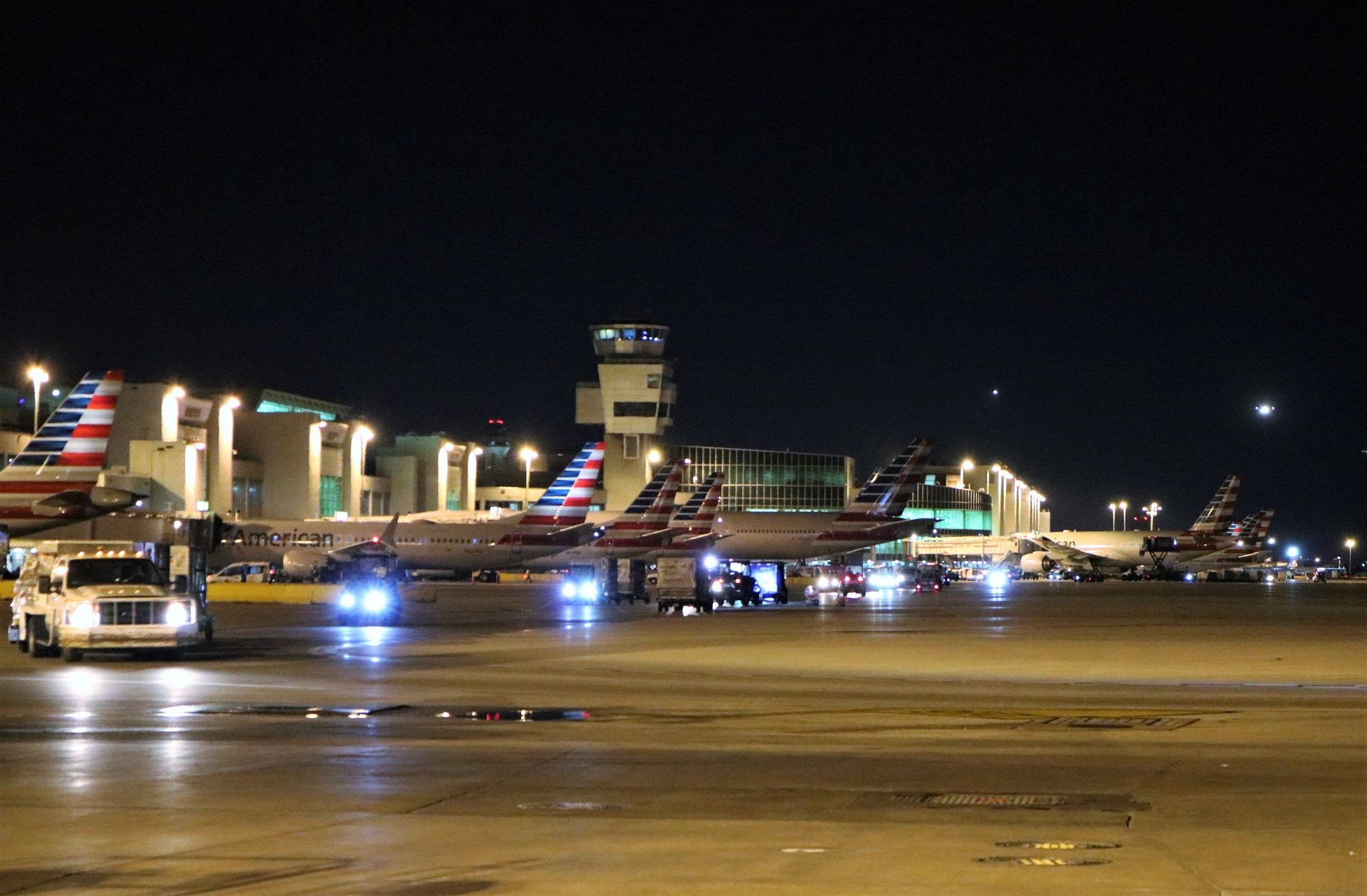 Miami international airport, Miami airport, Miami, International, 2050x1350 HD Desktop
