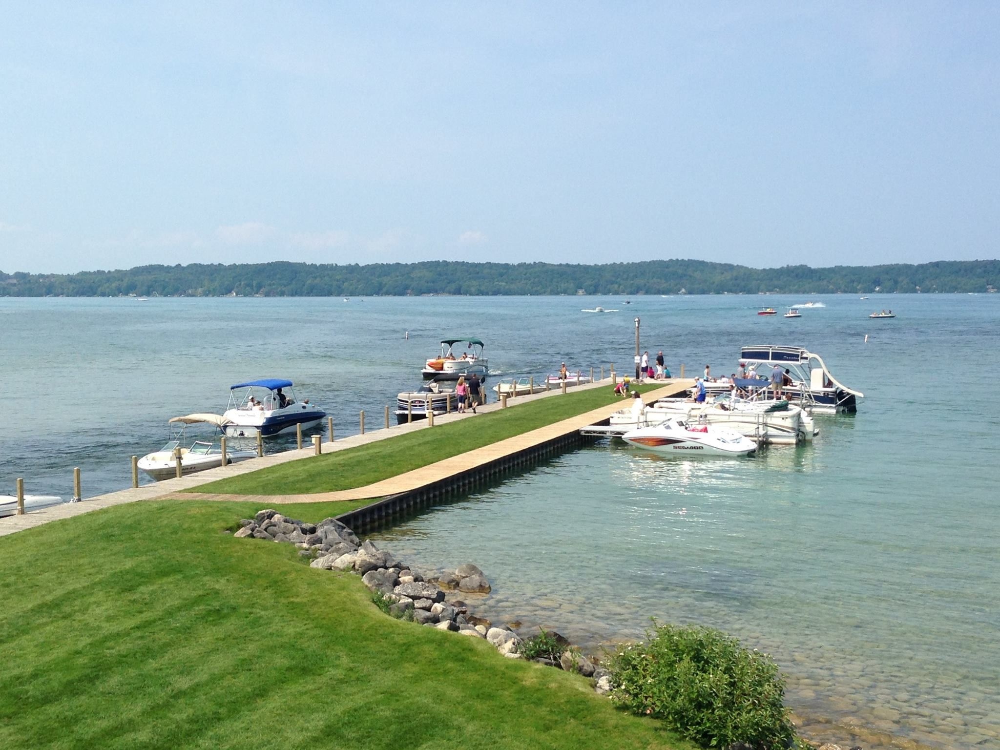 Torch Lake, Dockside restaurant, Northern Michigan, Lake beauty, 2050x1540 HD Desktop