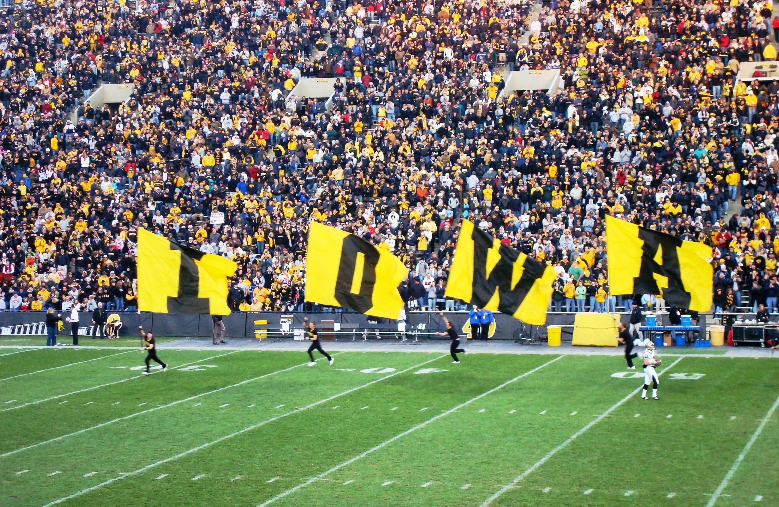 Iowa Hawkeyes Football, Interests, Sports theme, Pin, 2600x1690 HD Desktop