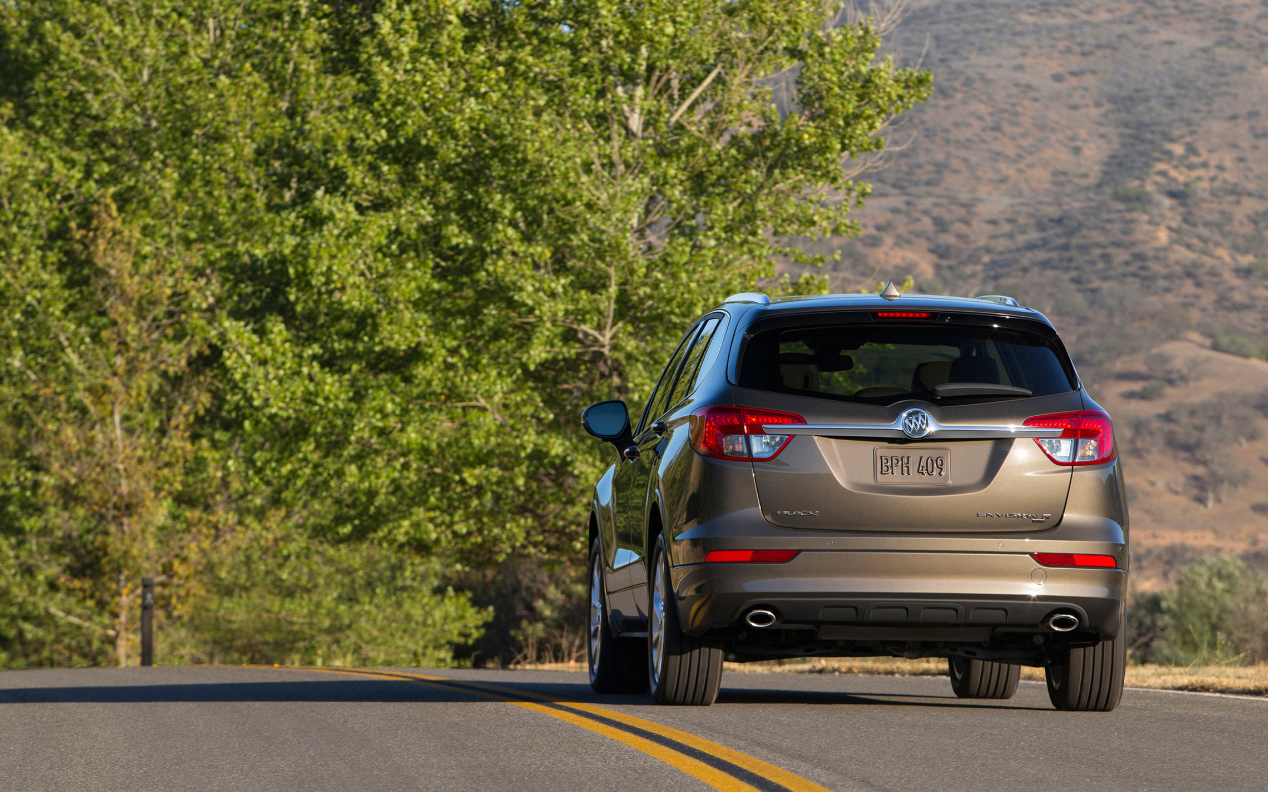 Buick Envision: 2016 Model, 2560x1600 HD Desktop