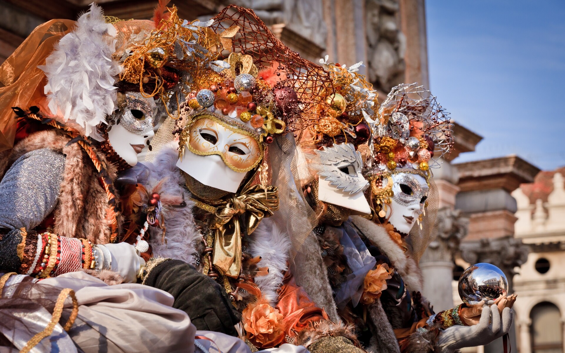 Venice carnival, Extravagant costumes, Enchanting masquerade, Historical tradition, 1920x1200 HD Desktop