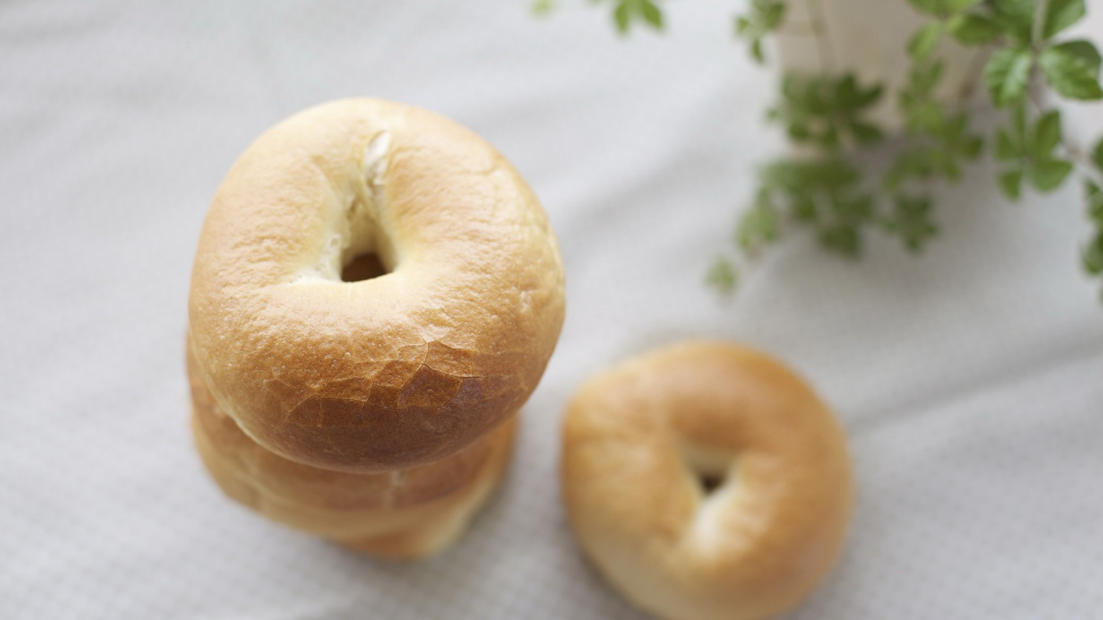 Freshly baked bagels, Breakfast delight, Wholesome treat, Mouthwatering, 3840x2160 4K Desktop