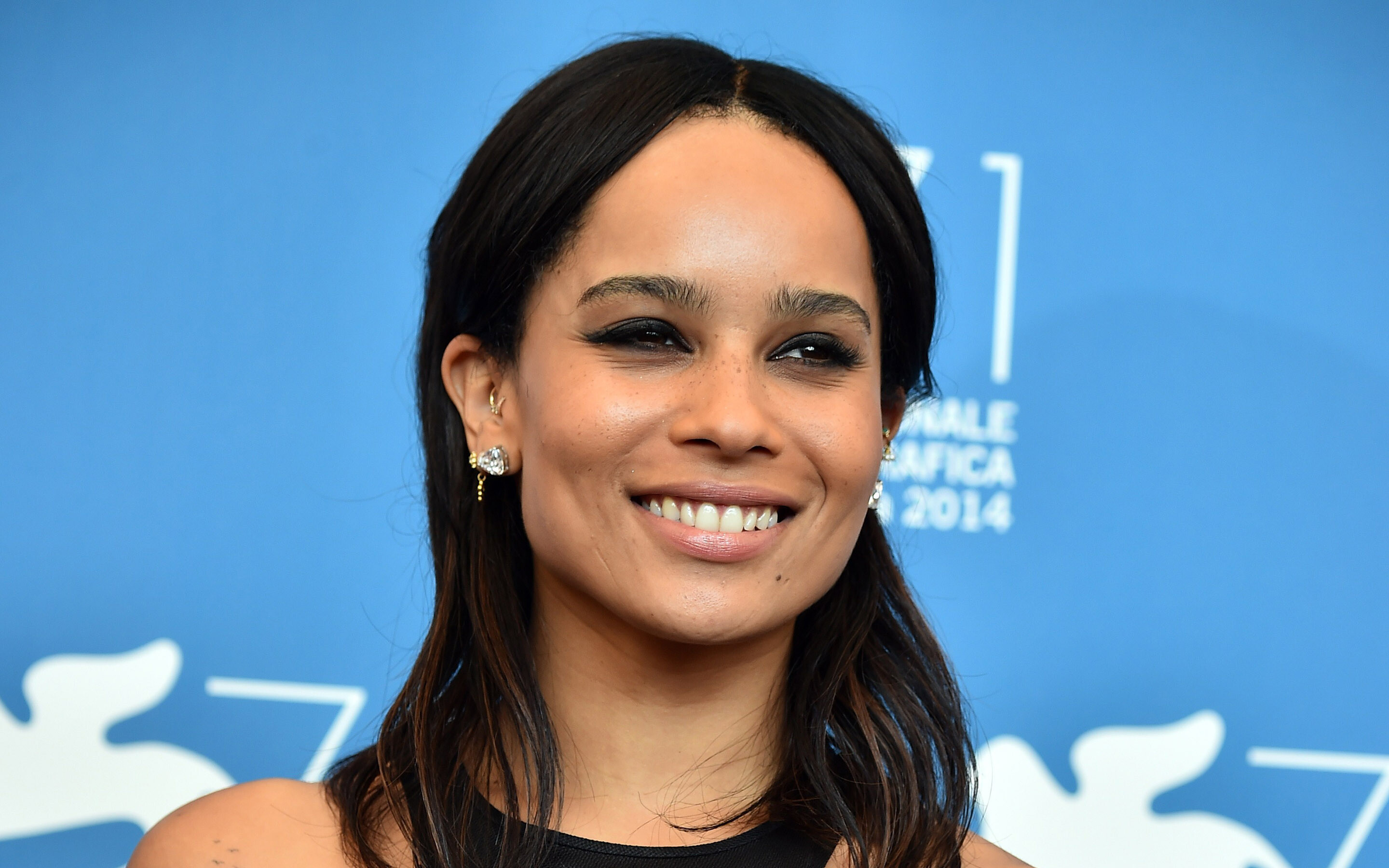 Zoe Kravitz, Celebs, Smile wallpaper, High definition wallpaper, 2880x1800 HD Desktop