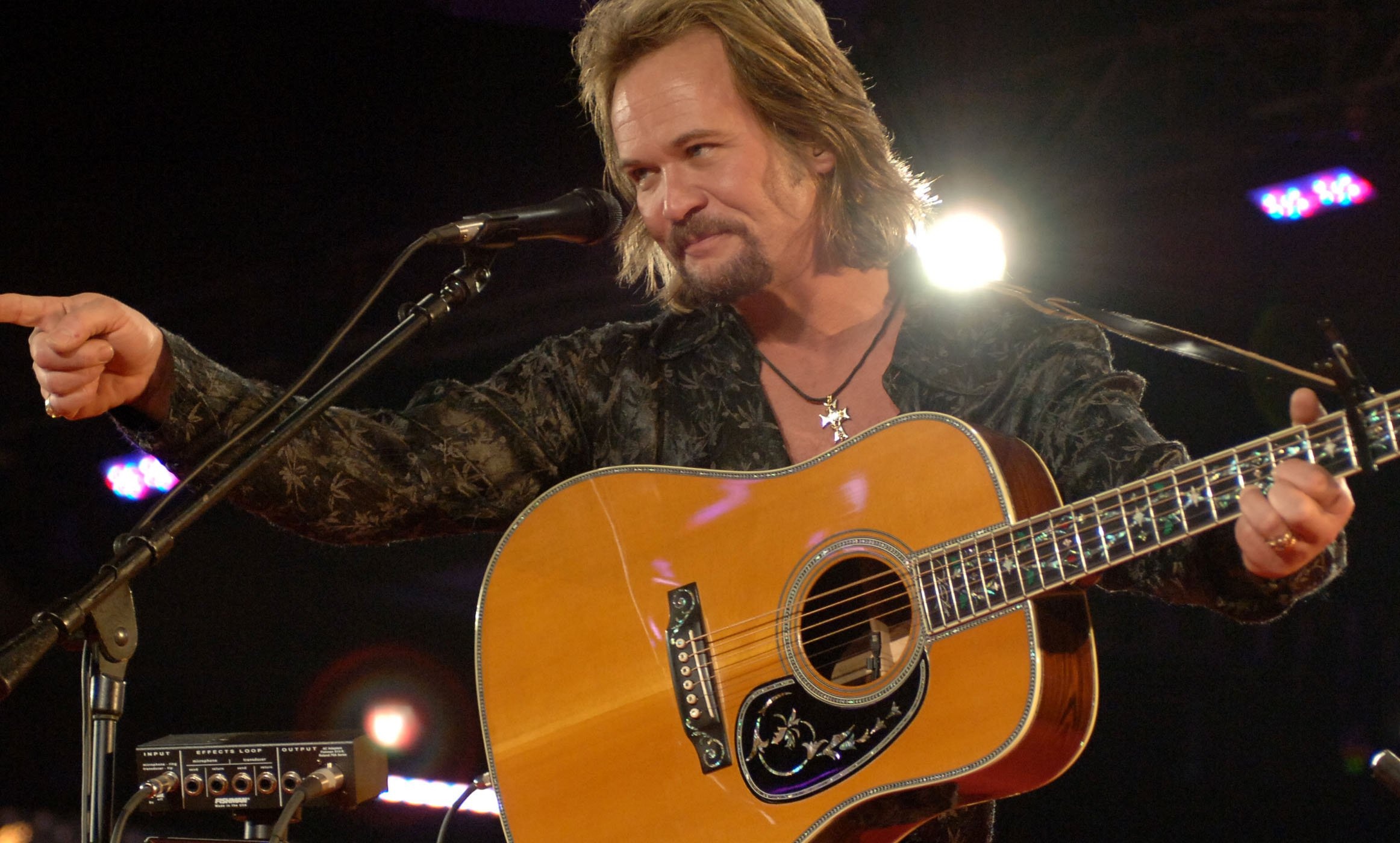 Travis Tritt, His net worth, The sun, 2330x1400 HD Desktop