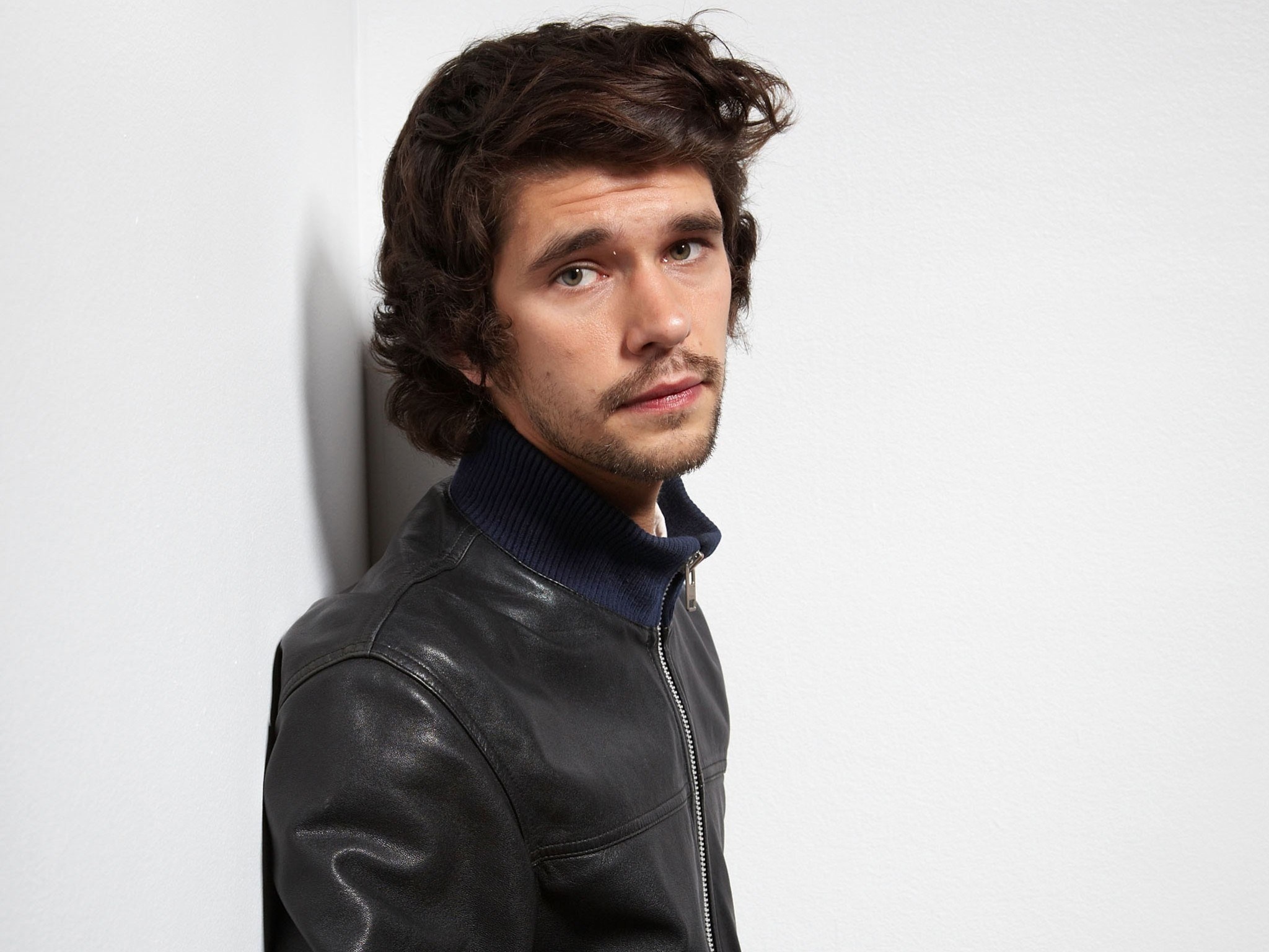 Ben Whishaw, Movies, actor, wallpapers, 2050x1540 HD Desktop