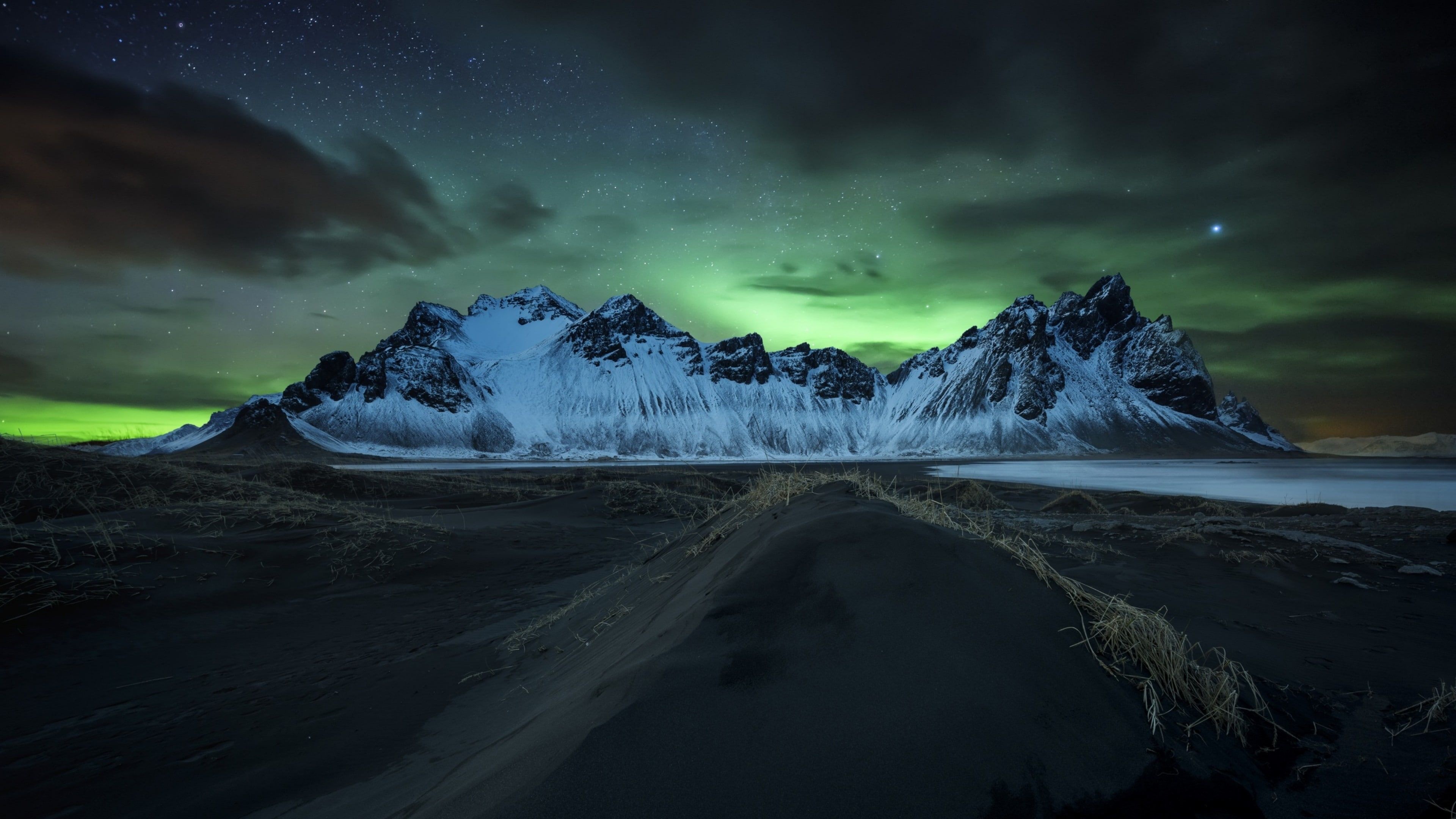 Vestrahorn Iceland, Vatnajokull national park, Aurora borealis, 3840x2160 4K Desktop