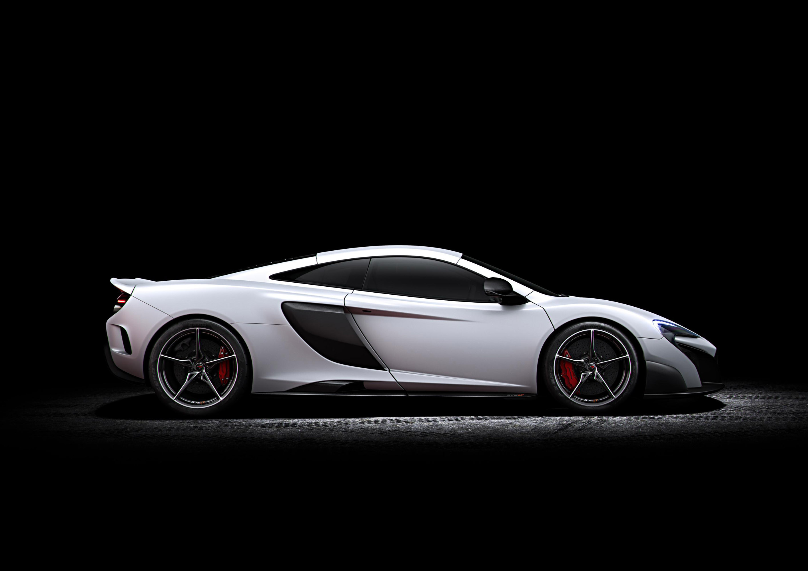 2015 Model, McLaren 675 LT Wallpaper, 2830x2000 HD Desktop
