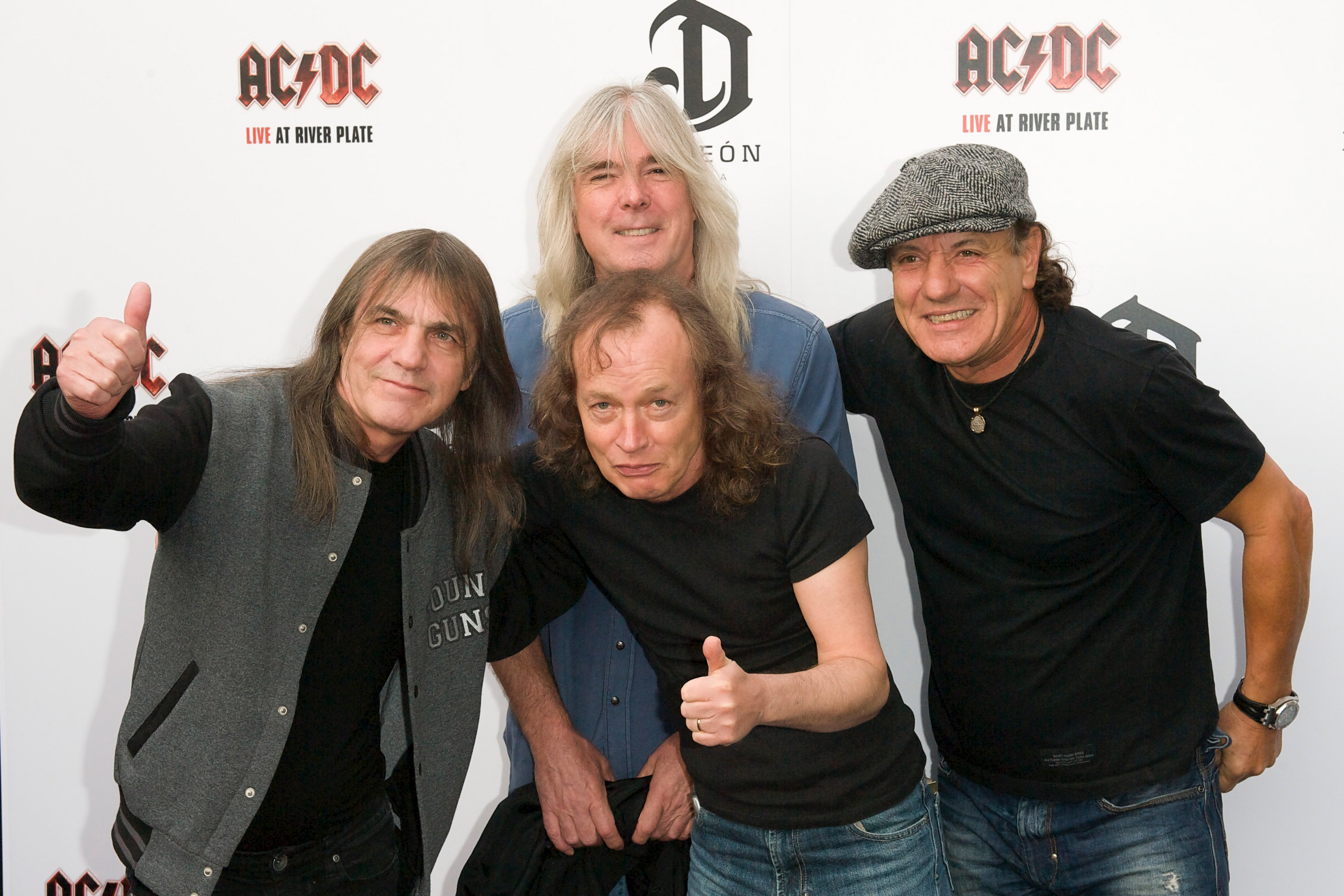 Malcolm Young, AC/DC hiatus, Battle with illness, Time magazine article, 3000x2000 HD Desktop