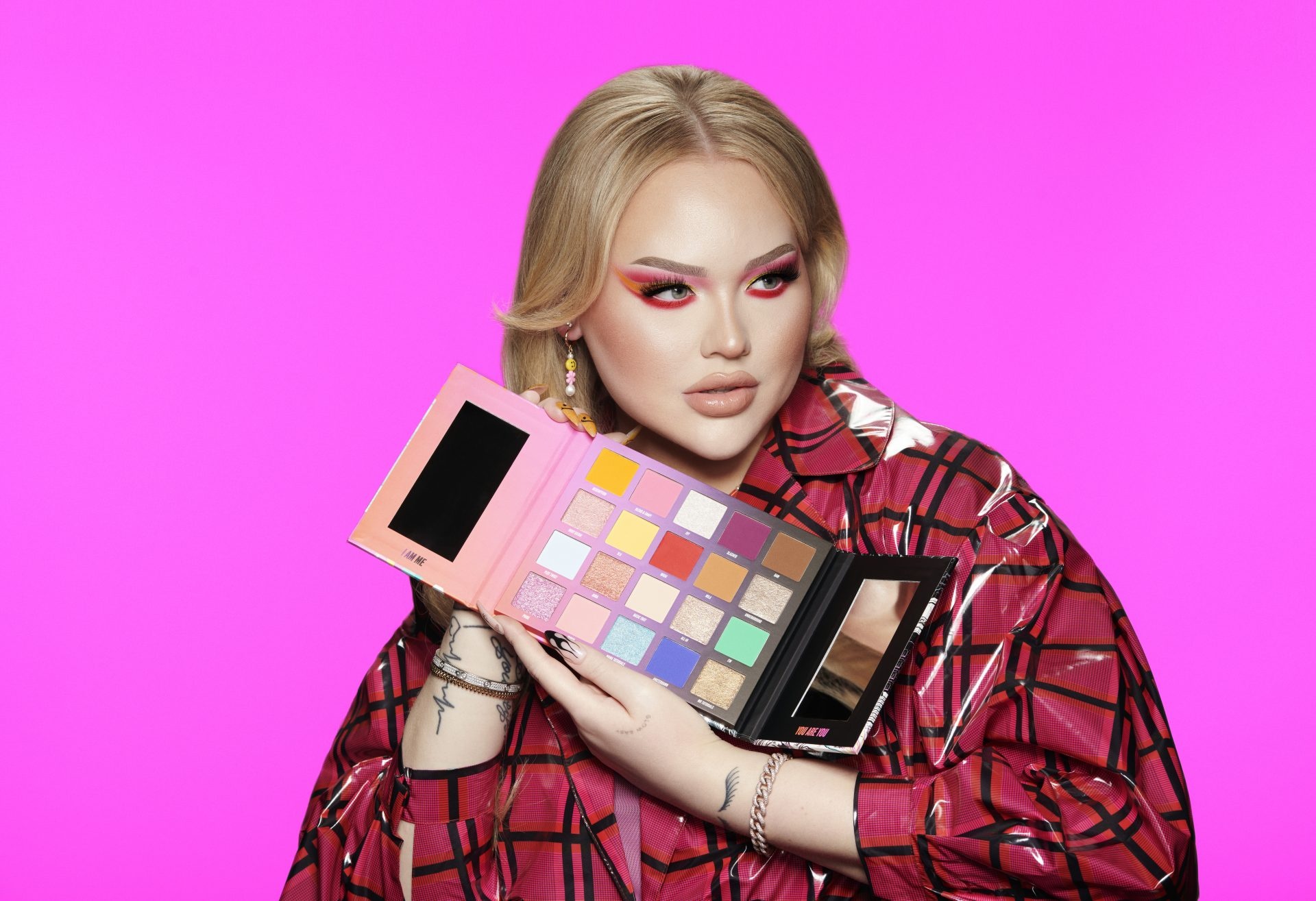 NikkieTutorials, Beauty bay eyeshadow palette, Back in stock, 1920x1320 HD Desktop