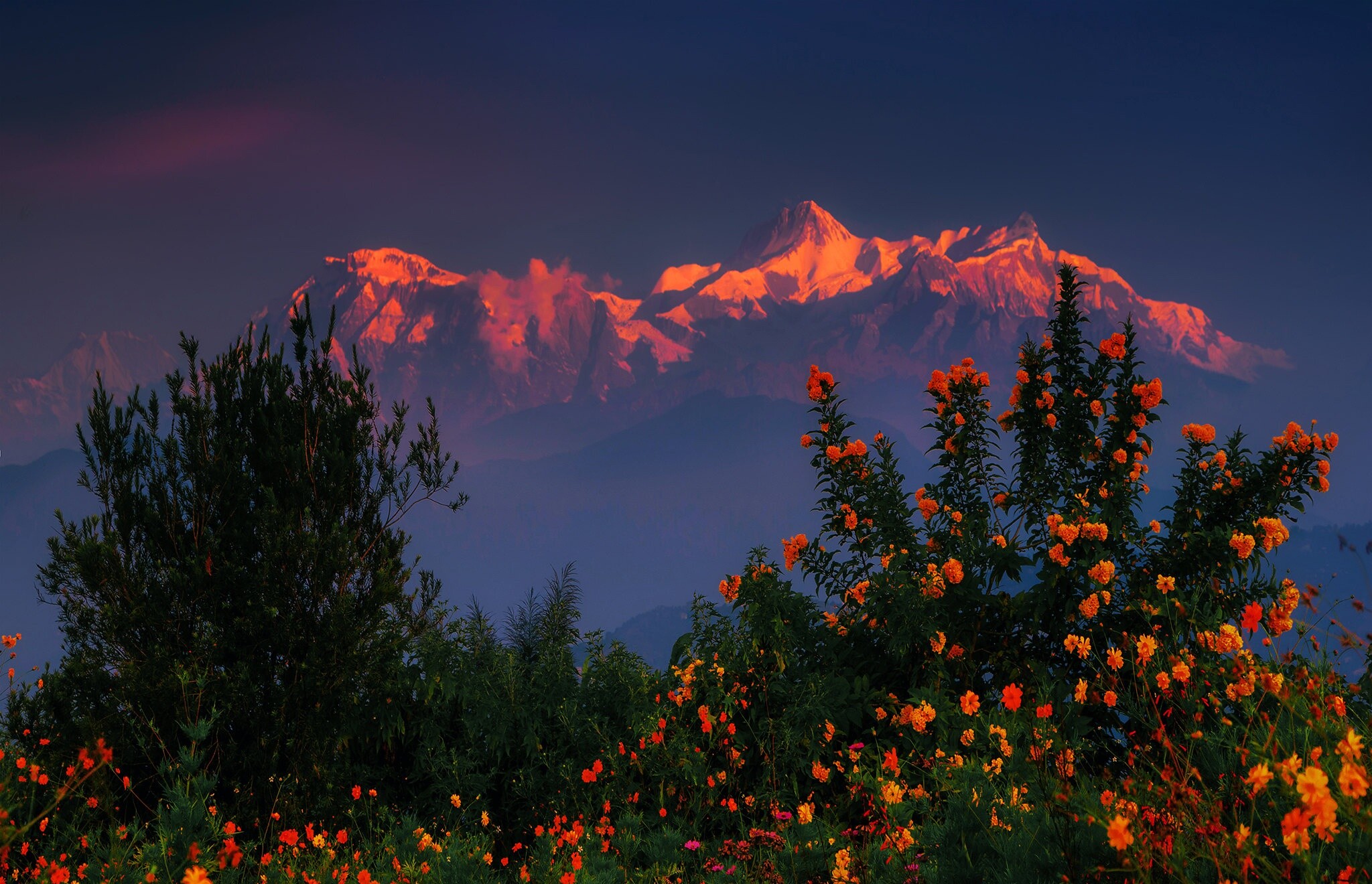 Himalayas, Breathtaking wallpaper, Serene background, Mesmerizing beauty, 2050x1320 HD Desktop