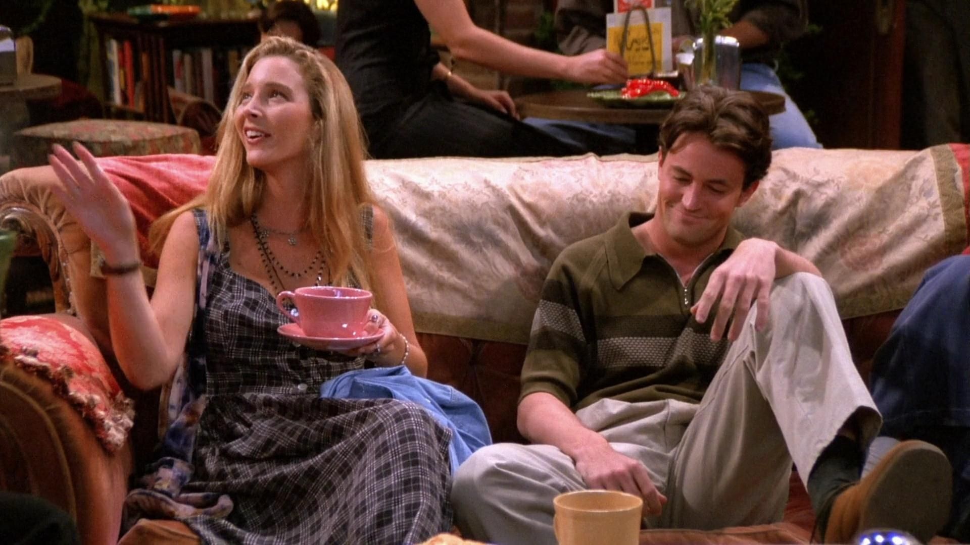Phoebe and Chandler, Friends photo, Friends camaraderie, 1920x1080 Full HD Desktop