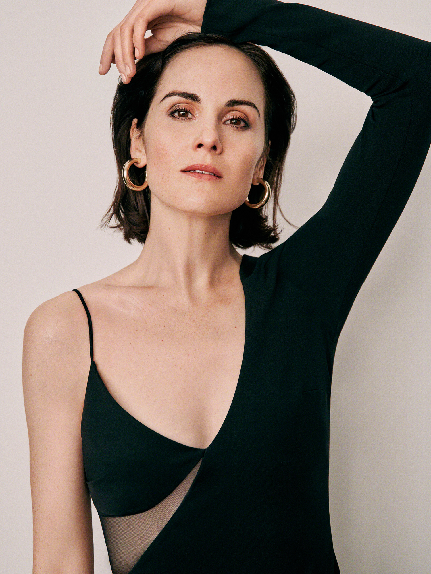 Michelle Dockery, The Gentlemen, Porter, 1500x2000 HD Phone