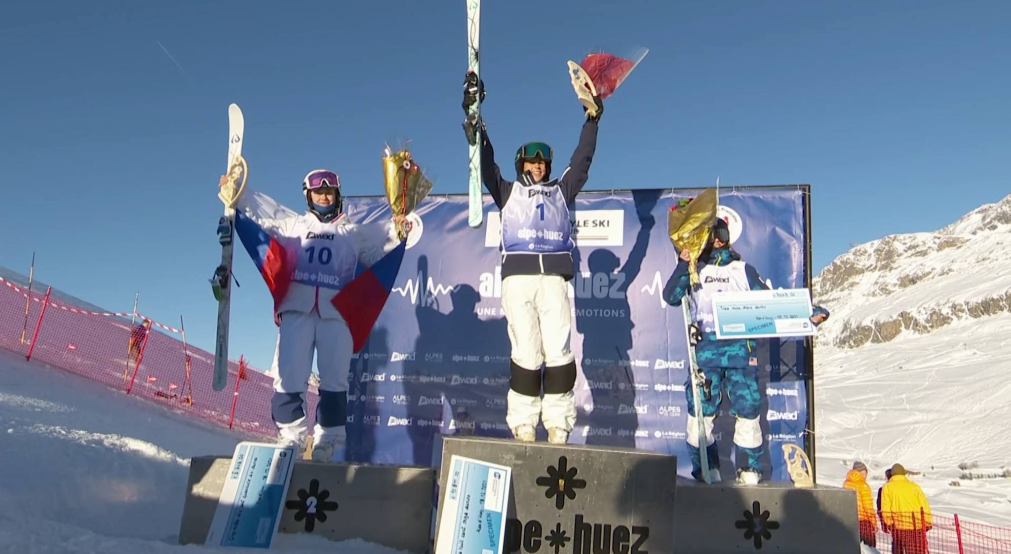 Jakara Anthony, Back-to-back gold, FIS World Cup, Snowsports achievement, 2050x1130 HD Desktop