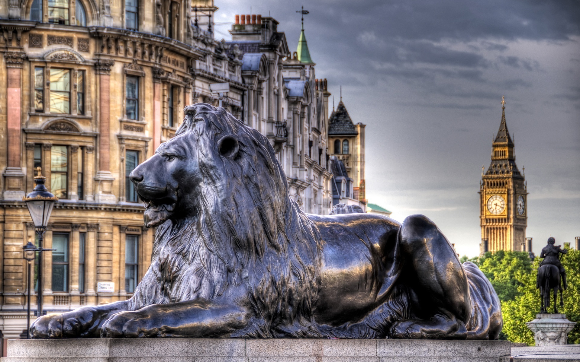 Trafalgar Square, London cityscape, Captivating images, Urban photography, 1920x1200 HD Desktop