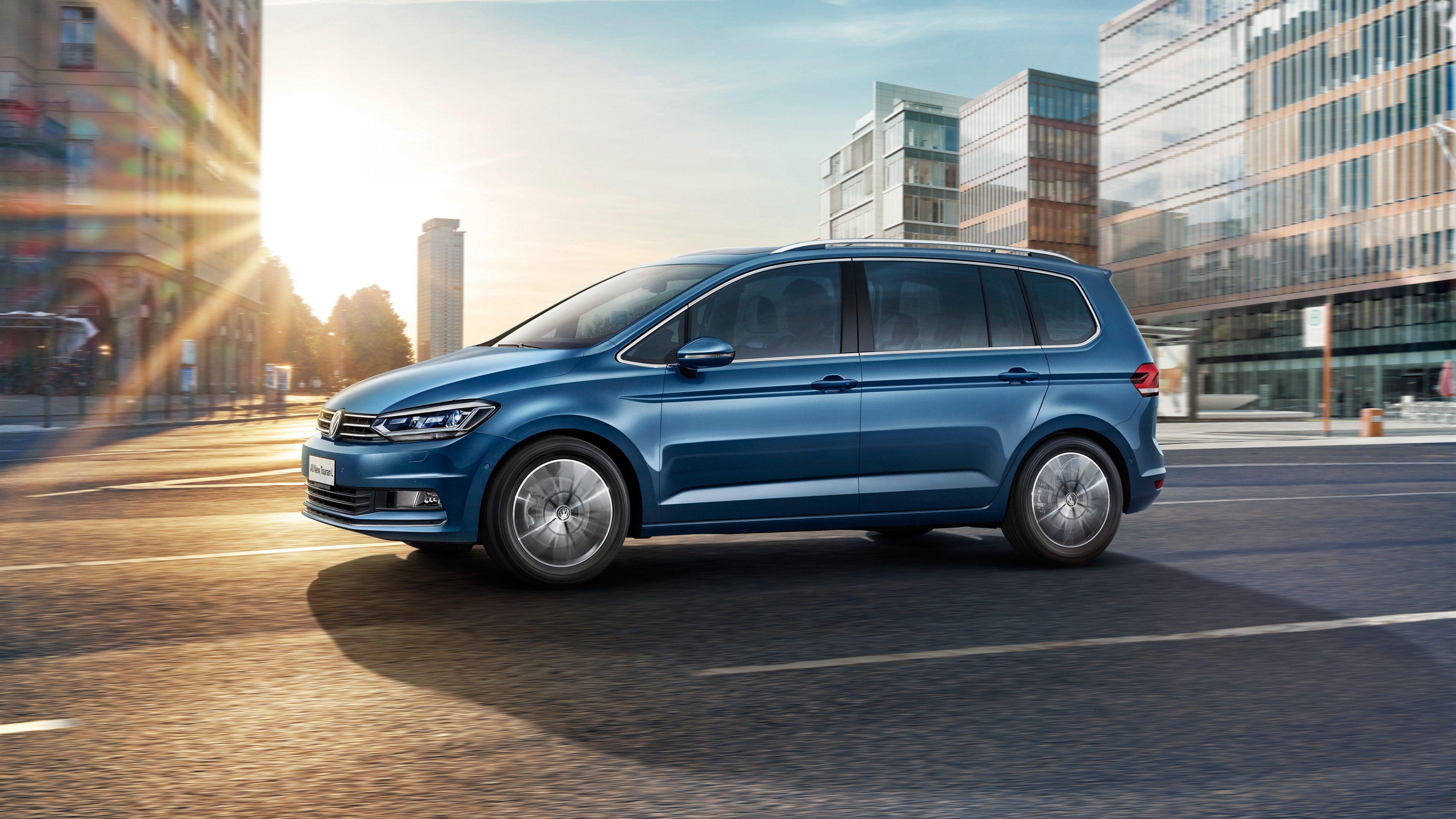 Volkswagen Touran, Sedan blue, Cars & bikes, 3840x2160 4K Desktop