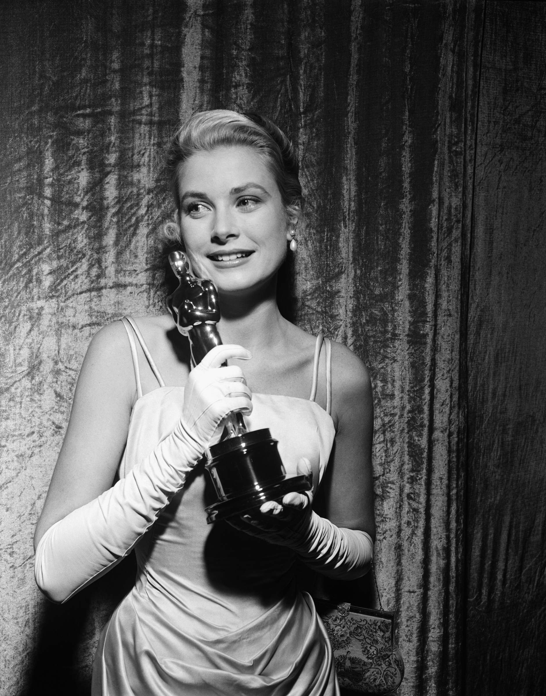 27th Academy Awards, Grace Kelly Wallpaper, 1890x2400 HD Phone