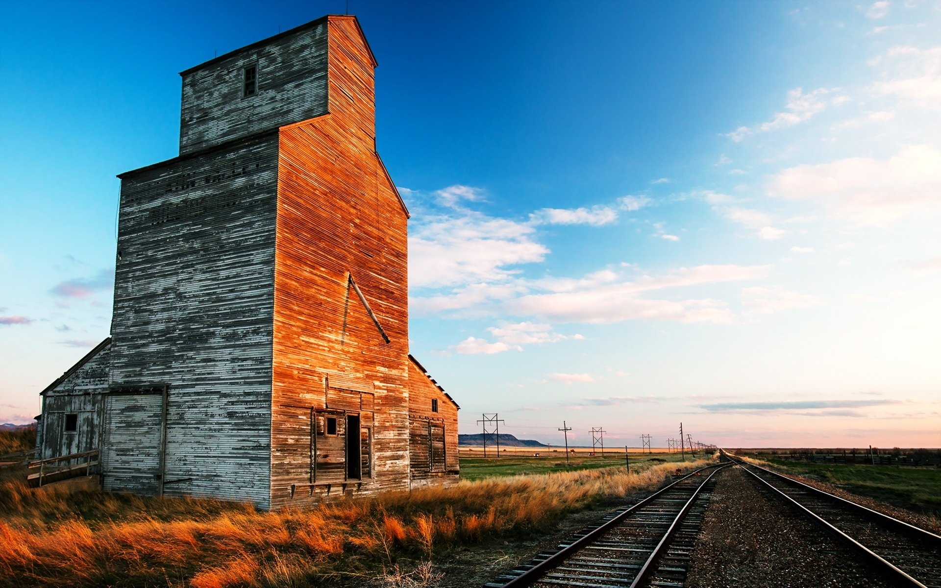 Railway, Train station, 4K wallpapers, Travel backgrounds, 1920x1200 HD Desktop