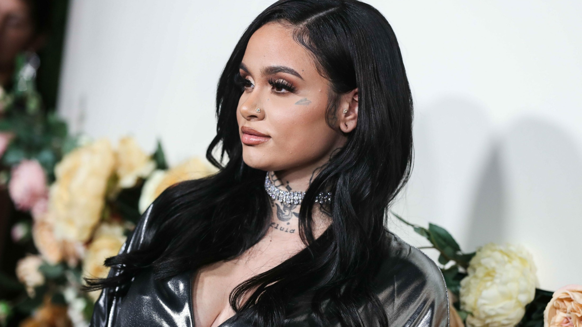 Kehlani, Music artist, Sexy mama, Empowering symbolism, 2200x1240 HD Desktop