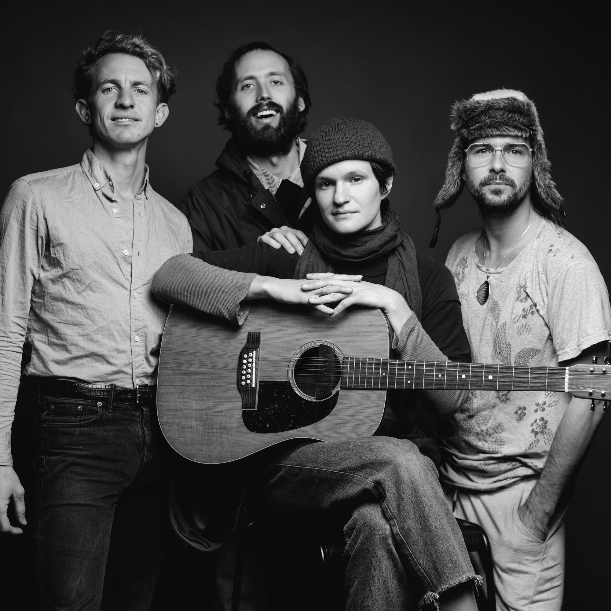 Big Thief band, Le Grand Casse, Rock webzine feature, 2000x2000 HD Phone