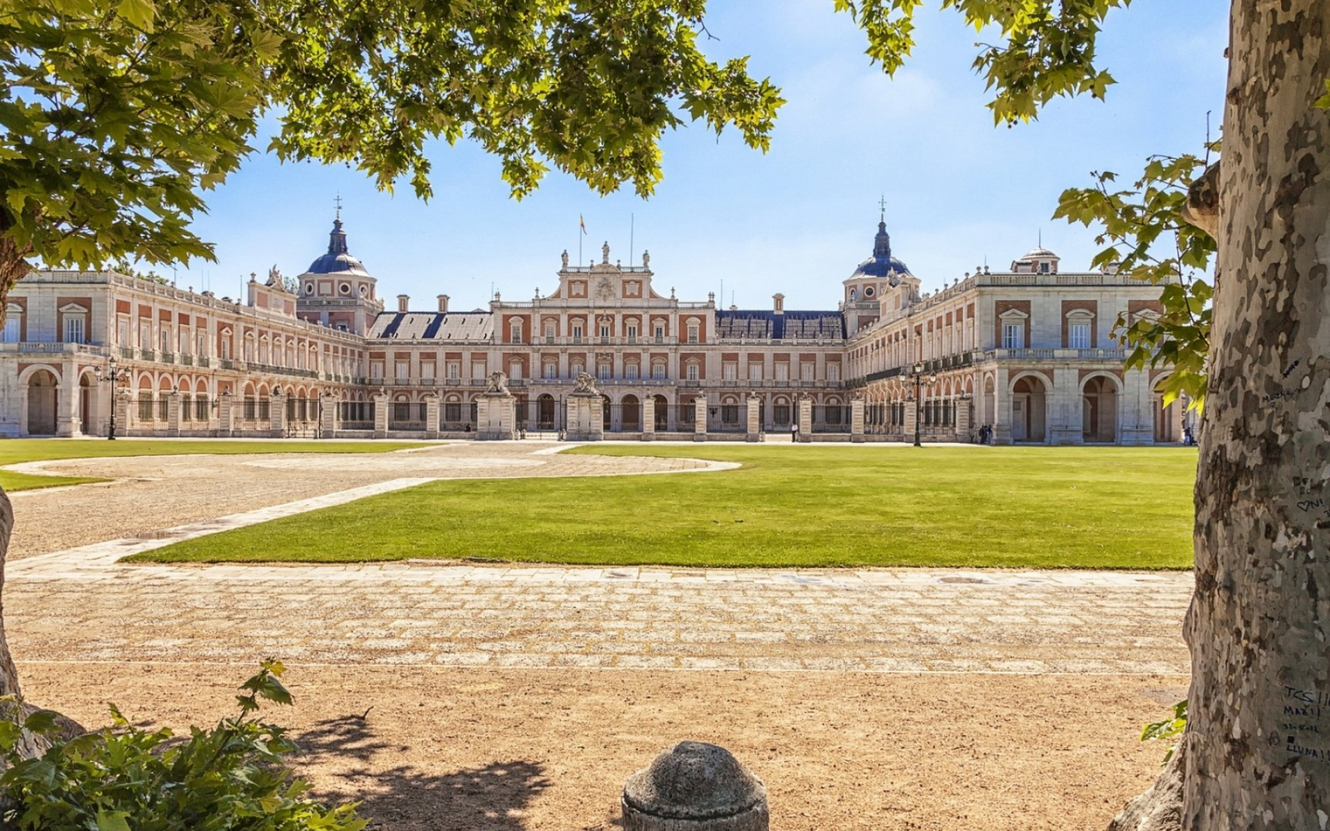 Madrid Palace, Aranjuez palace, HD wallpaper, Captivating background, 1920x1200 HD Desktop