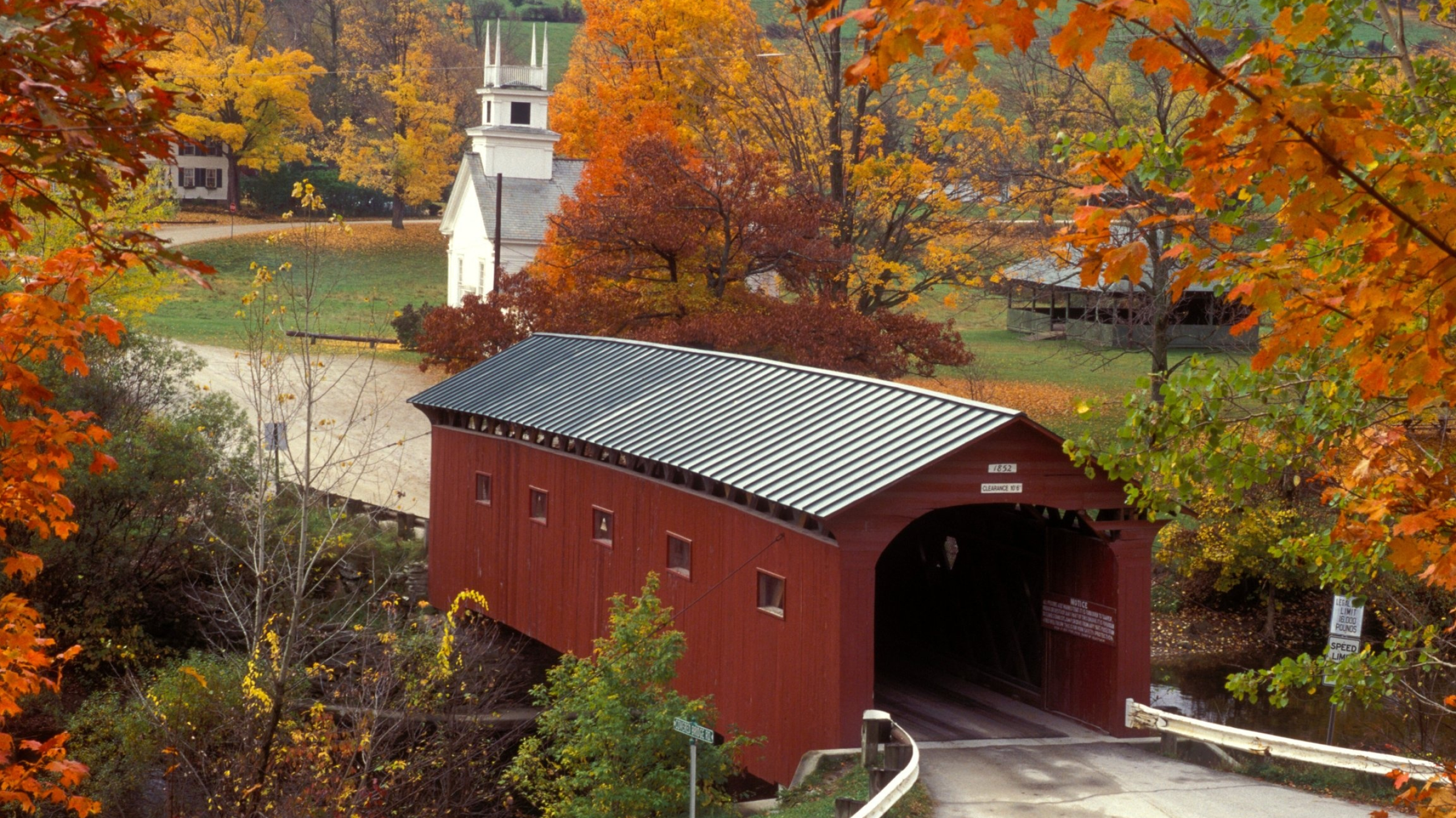 Vermont backgrounds, HD quality, Personalize your device, Autumn vibes, 2560x1440 HD Desktop