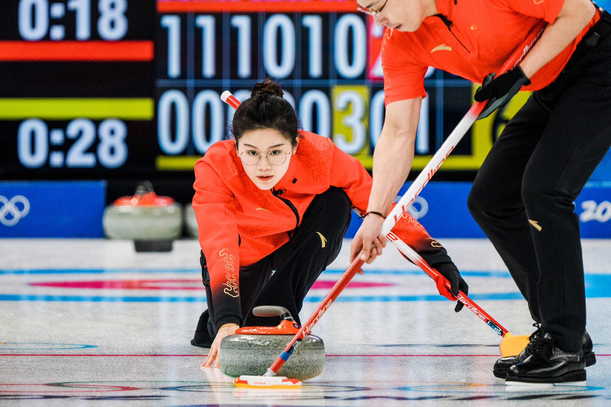 Suyuan Fan and Zhi Ling, Curling Wallpaper, 2050x1370 HD Desktop
