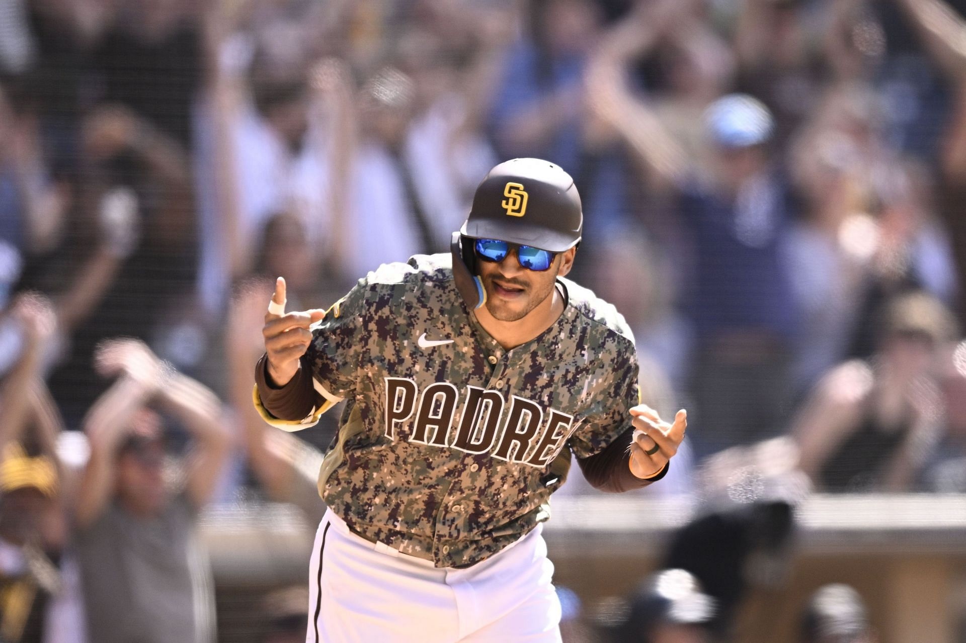 Ha-Seong Kim, San Diego Padres Wallpaper, 1920x1280 HD Desktop