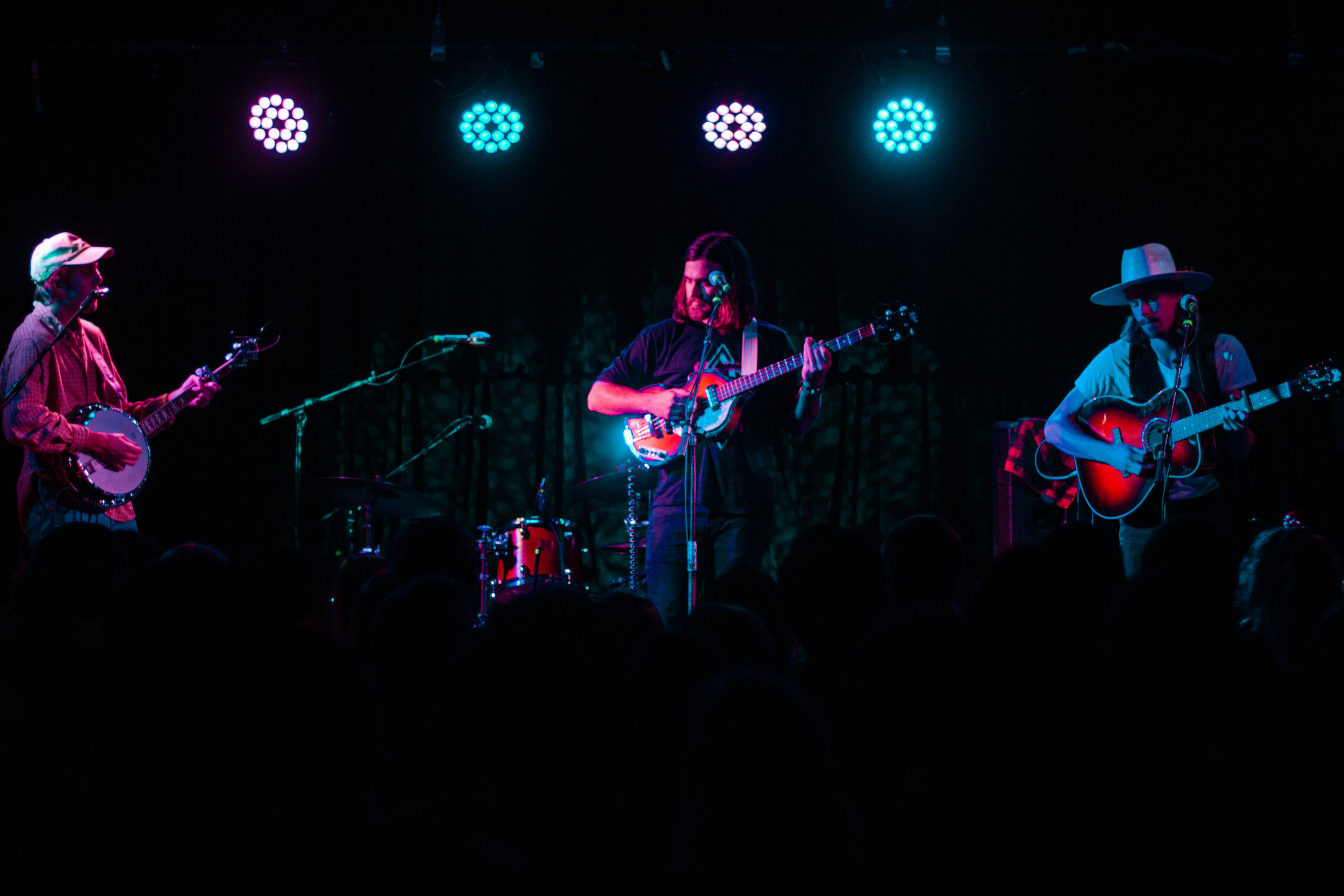 Caamp, Nostalgic trio, Worth watching, Soundbite, 2500x1670 HD Desktop