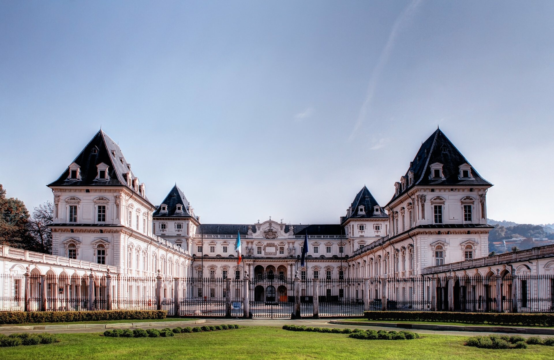 Turin, Ultra HD beauty, Stunning wallpapers, Mesmerizing backgrounds, 1920x1250 HD Desktop