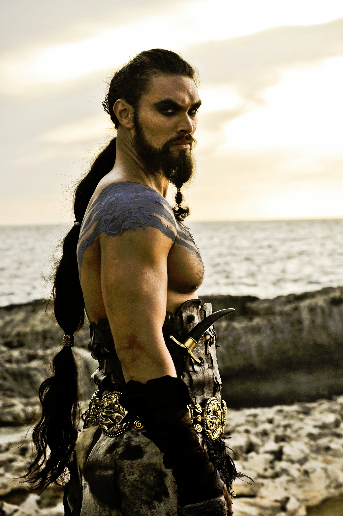 Khal Drogo, Khal Drogo photo, Fanpop favorite, Captivating look, 1370x2050 HD Phone