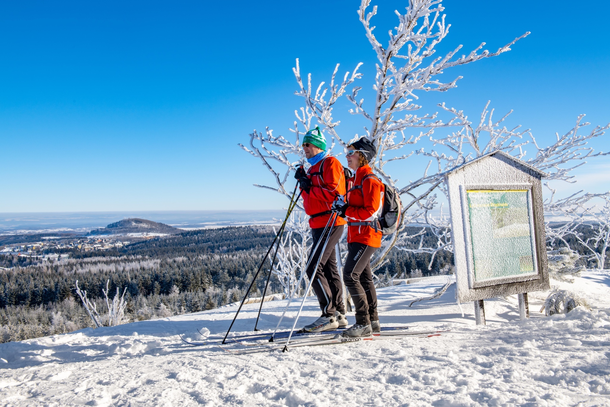 Cross country skiing, Urlaubsregion Altenberg, Winter adventure, Active holiday, 2050x1370 HD Desktop