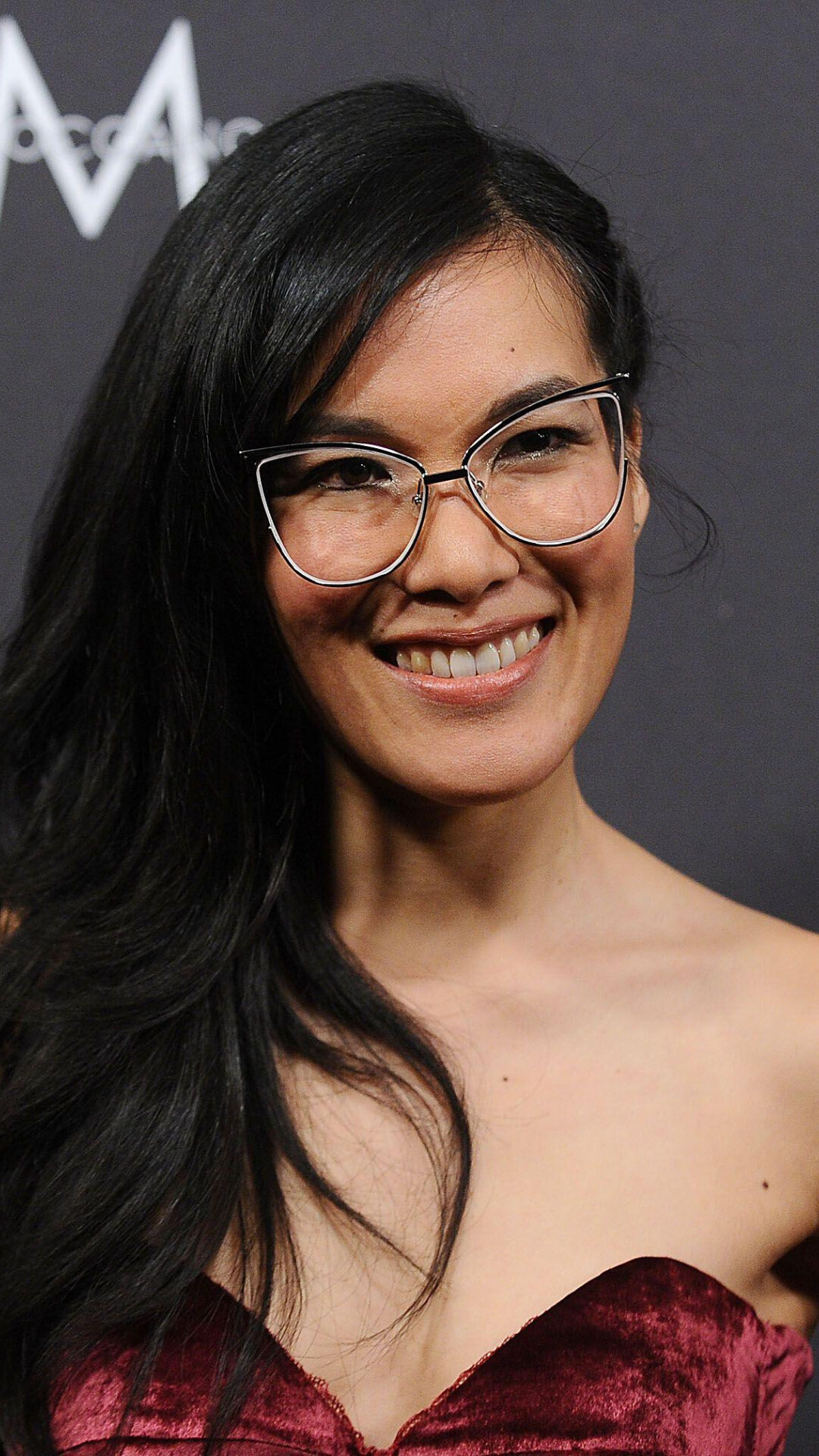 Ali Wong's talent, Charismatic comedian, Laugh-out-loud humor, Stand-up mastery, 1080x1920 Full HD Phone