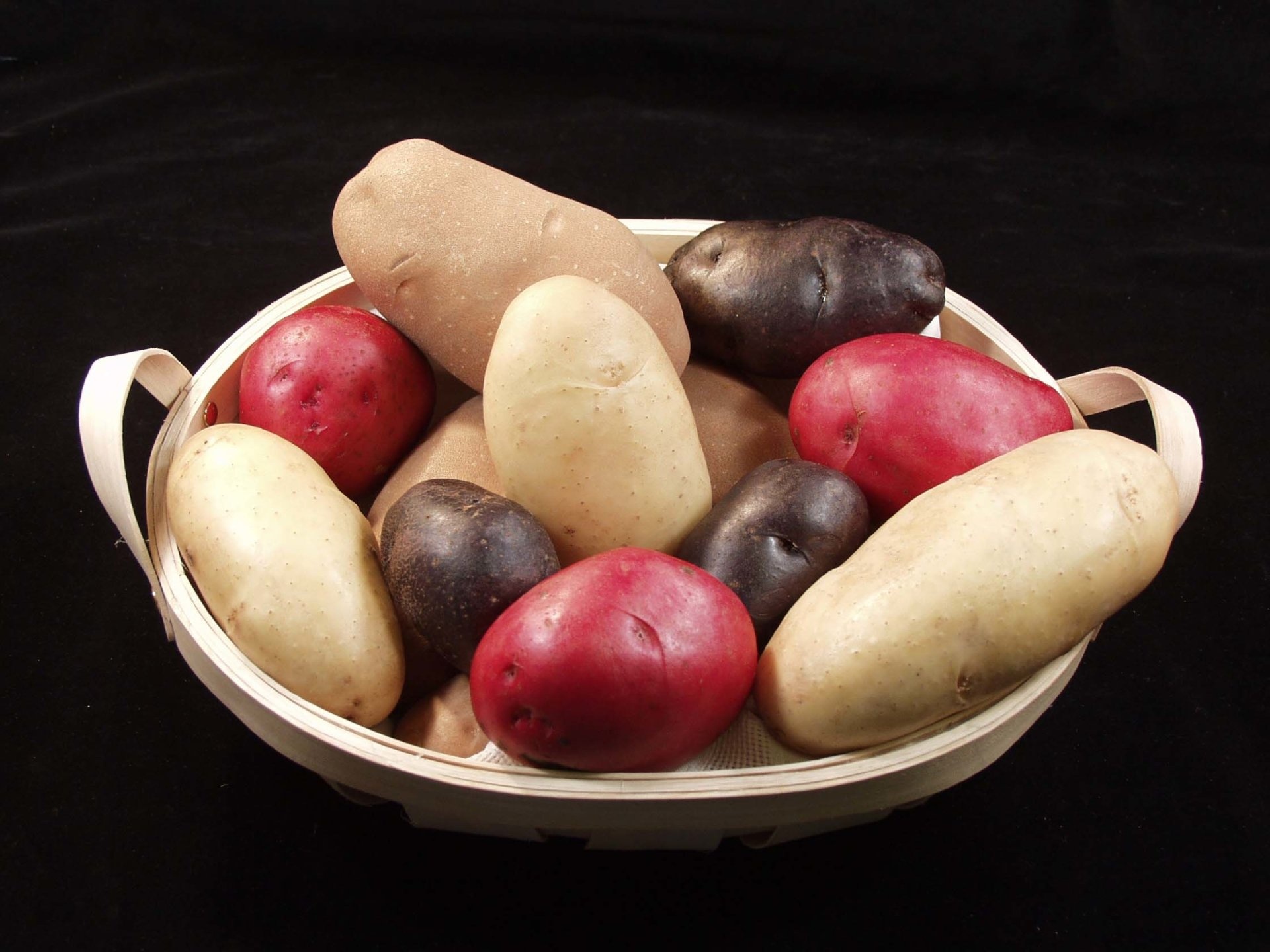 Potato wallpapers, High definition, Background images, Digital display, 1920x1440 HD Desktop