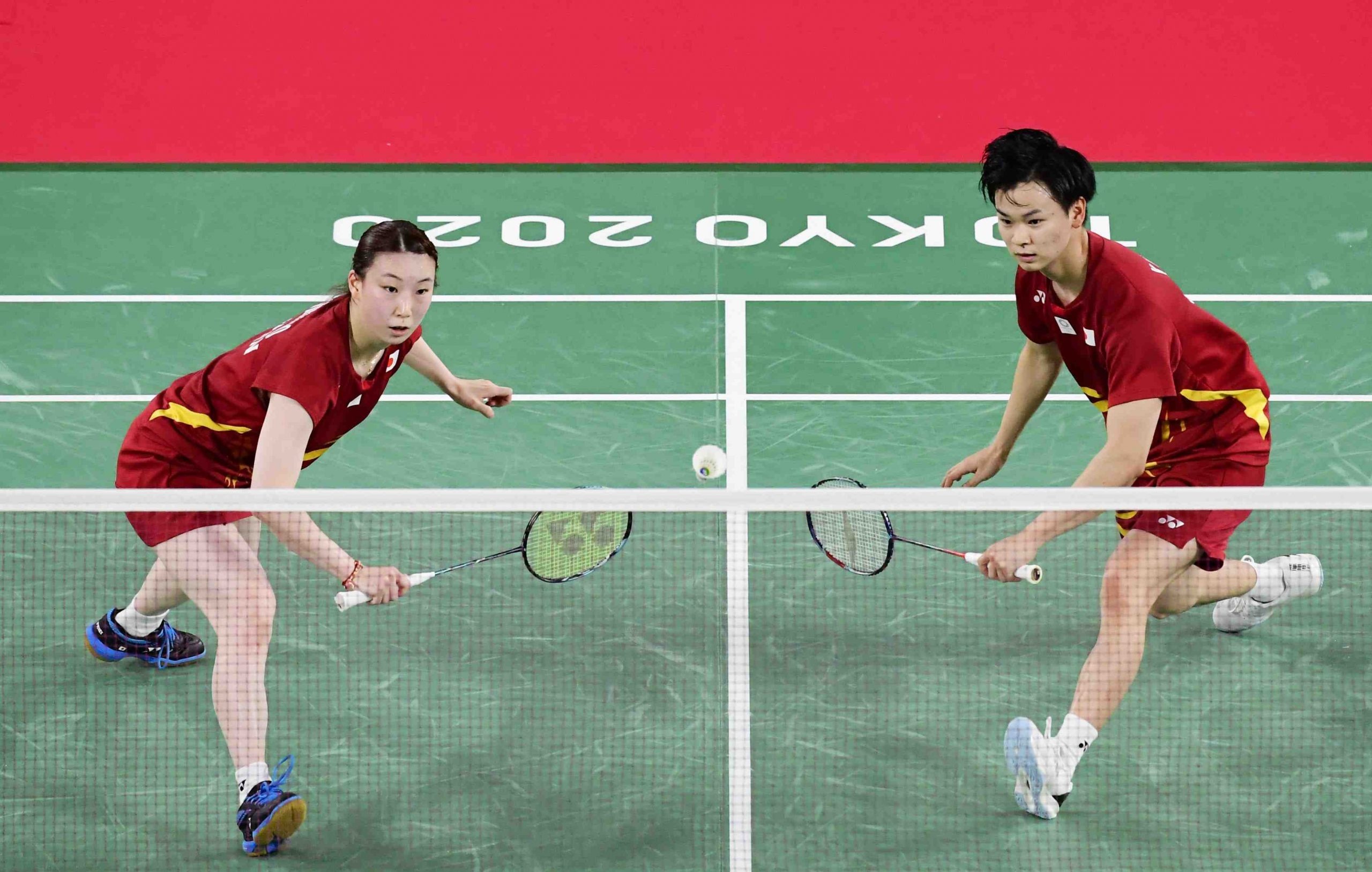 He Bingjiao, Badminton player, Olympic bronze, Mixed doubles achievement, 2560x1630 HD Desktop