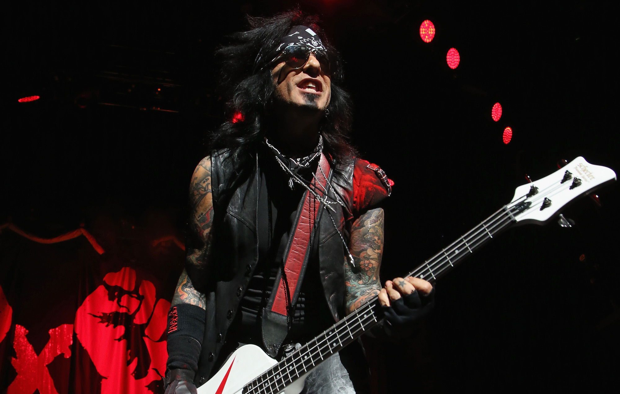 Nikki Sixx, New Motley Crue songs, 2000x1270 HD Desktop