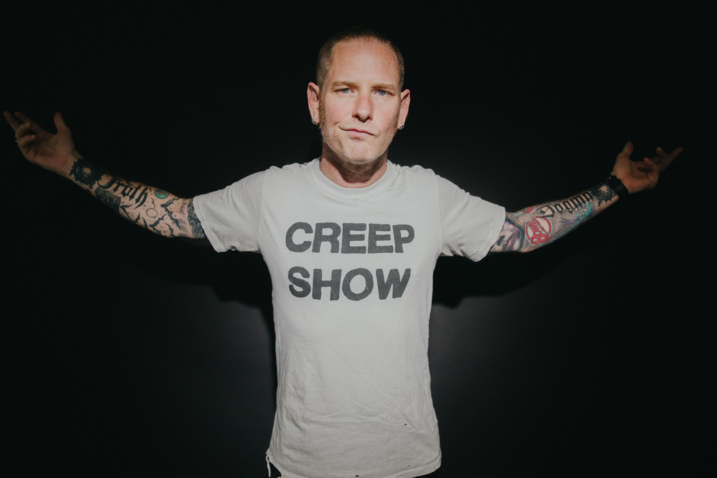 Corey Taylor, Slipknot's Corey Taylor, Black Eyes Blue clip, 2500x1670 HD Desktop