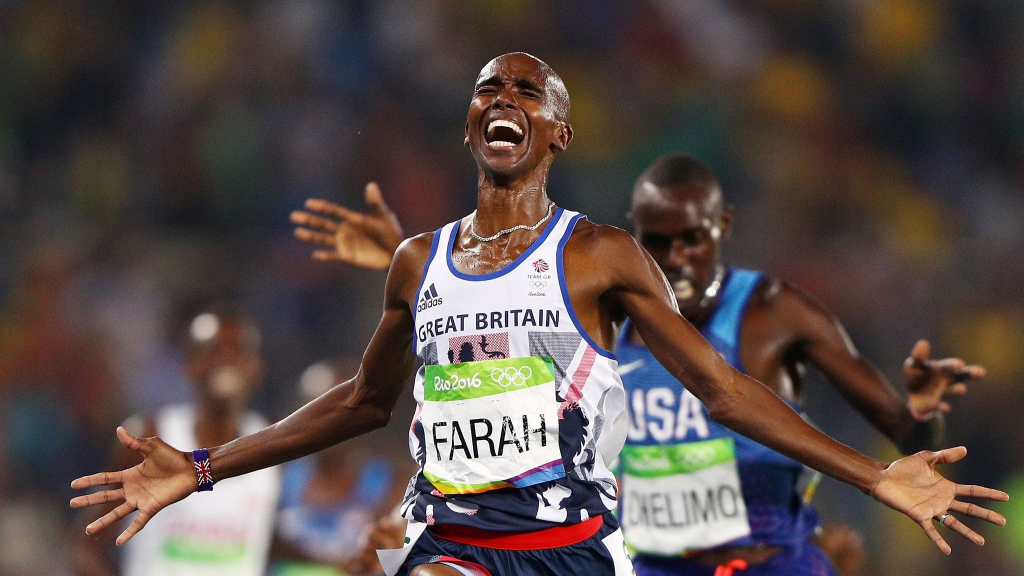 Mo Farah, Wallpapers collection, Samantha Walker, 2050x1160 HD Desktop