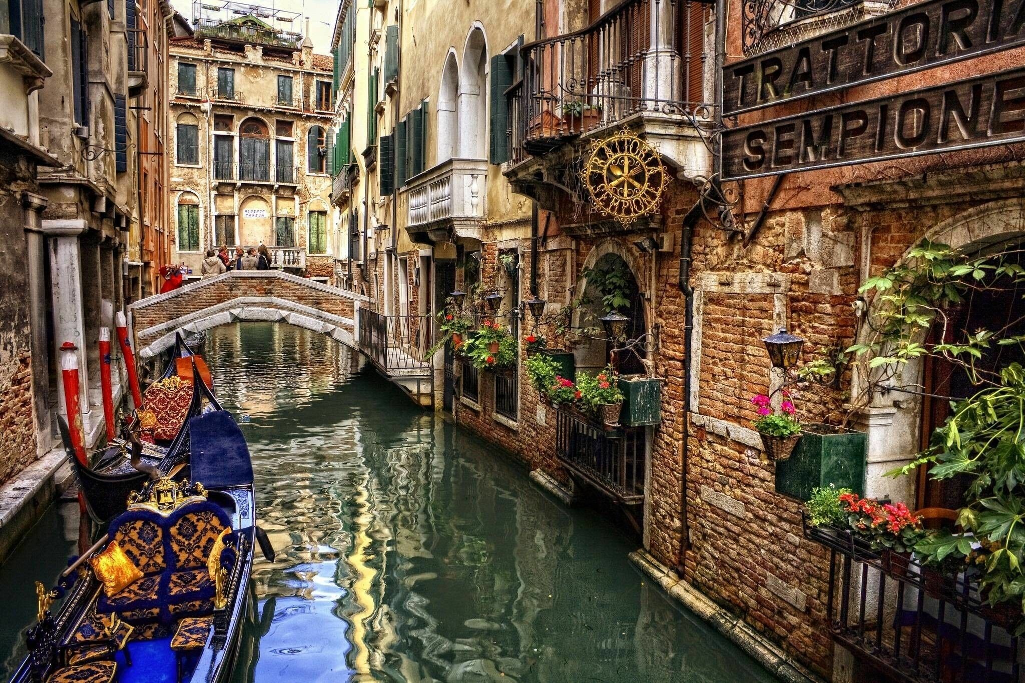 Venice's charm, Majestic gondolas, Breathtaking beauty, Enchanting canals, 2050x1370 HD Desktop