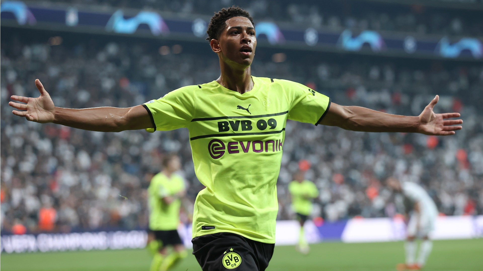 Jude Bellingham, Borussia Dortmund kit, Open arms celebration, Full HD Desktop wallpaper