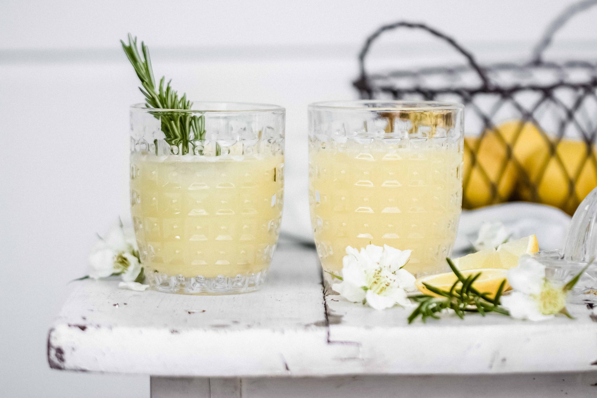 2 minute lemonade, Quick recipe, Refreshing drink, Fresh lemon, 1920x1280 HD Desktop