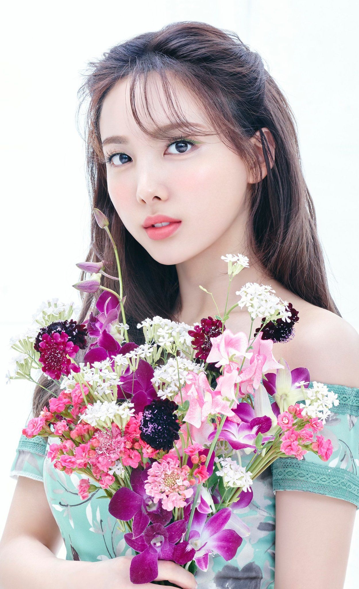 Nayeon (TWICE), Talented artist, Striking visuals, Social media presence, 1250x2050 HD Phone